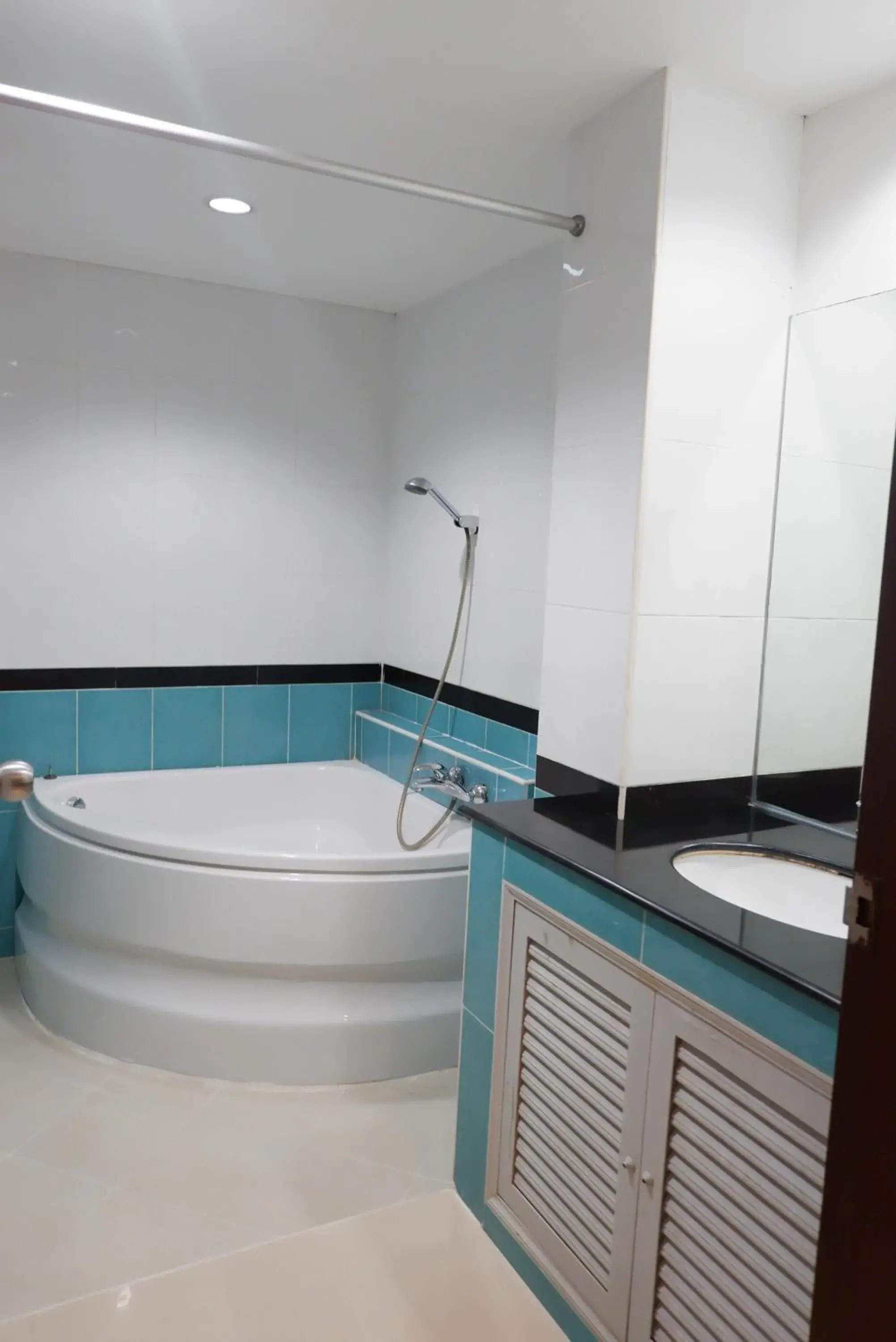 Bed in Auychai Grand Hotel Bed in Auychai Grand Hotel