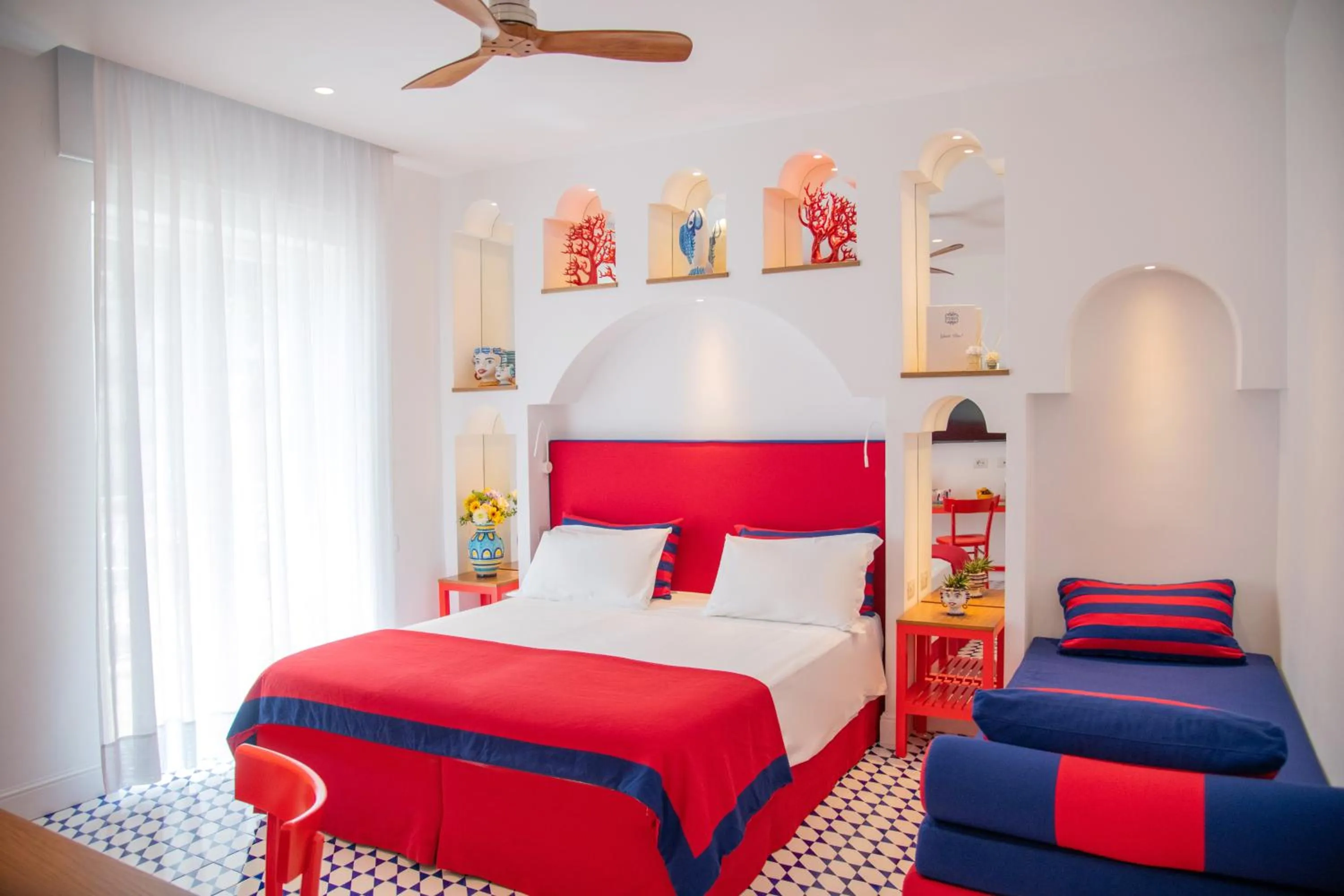 Bedroom, Bed in Maison Lauren