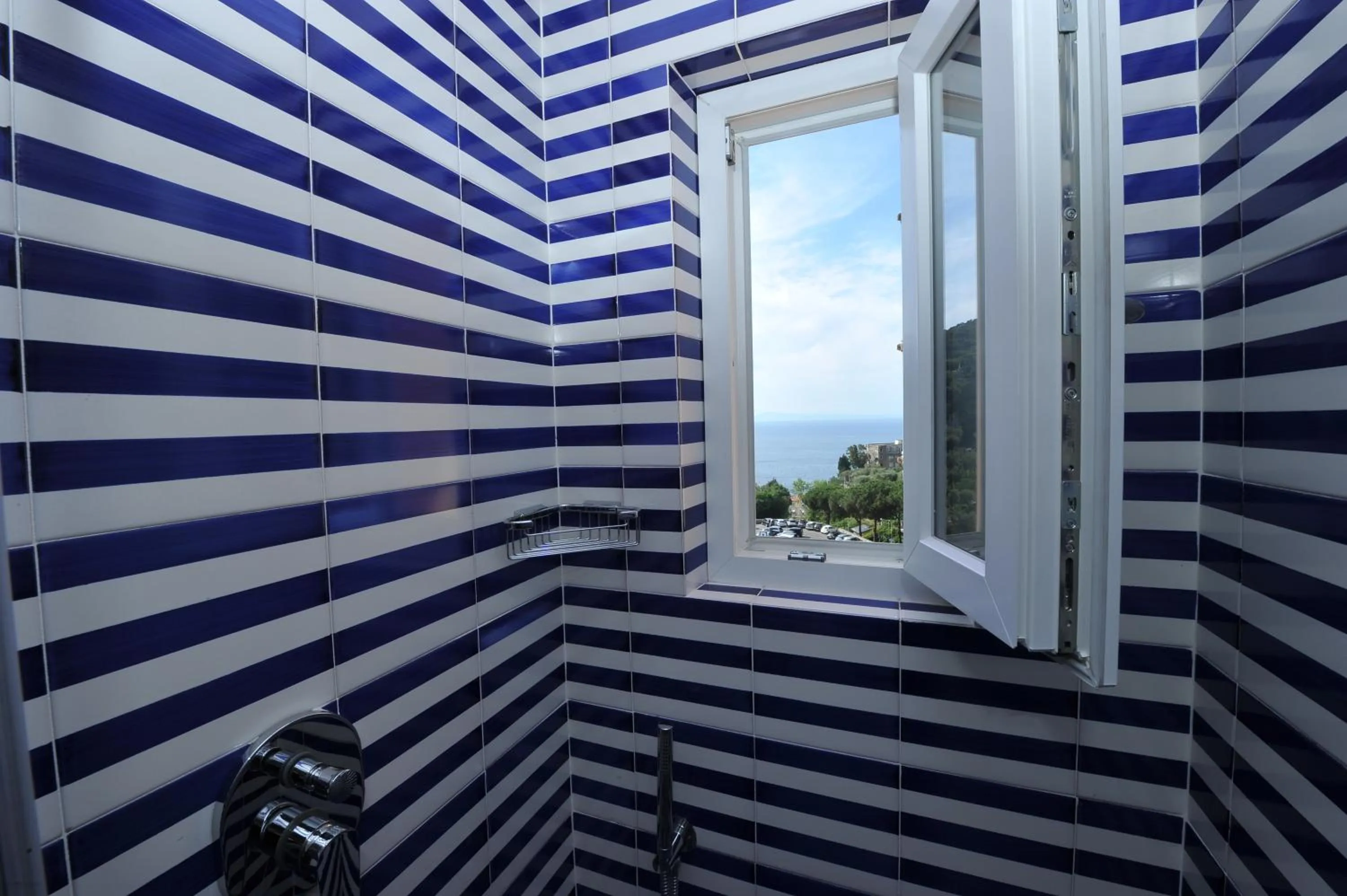 Bathroom in Maison Lauren