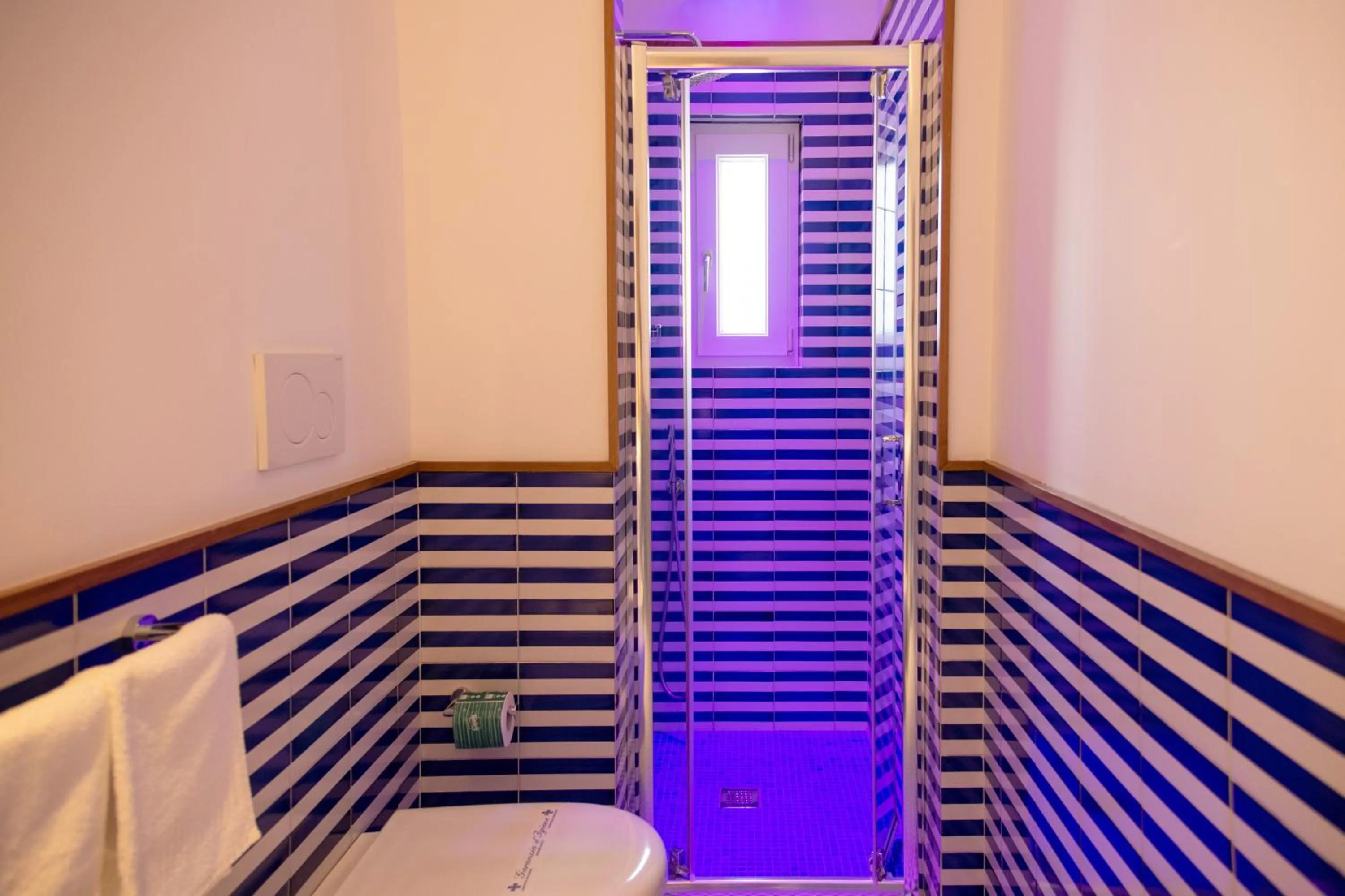 Bathroom in Maison Lauren