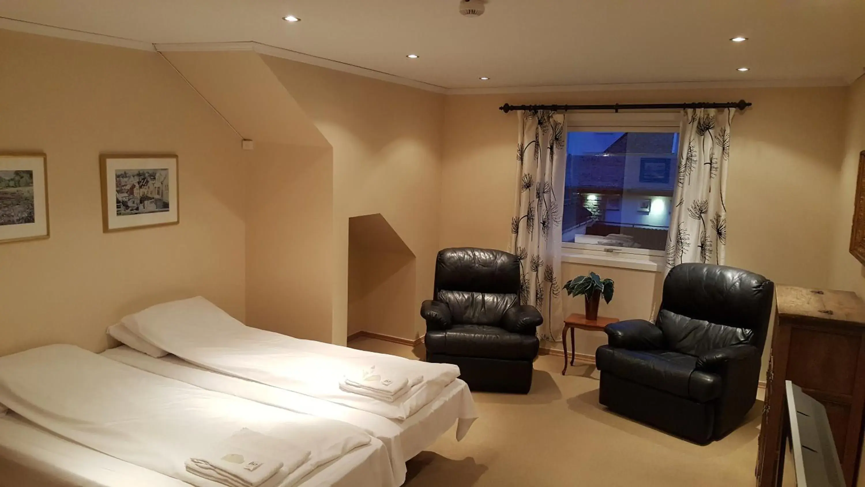 Bed in Skeisvang Gjestgiveri Bed in Skeisvang Gjestgiveri