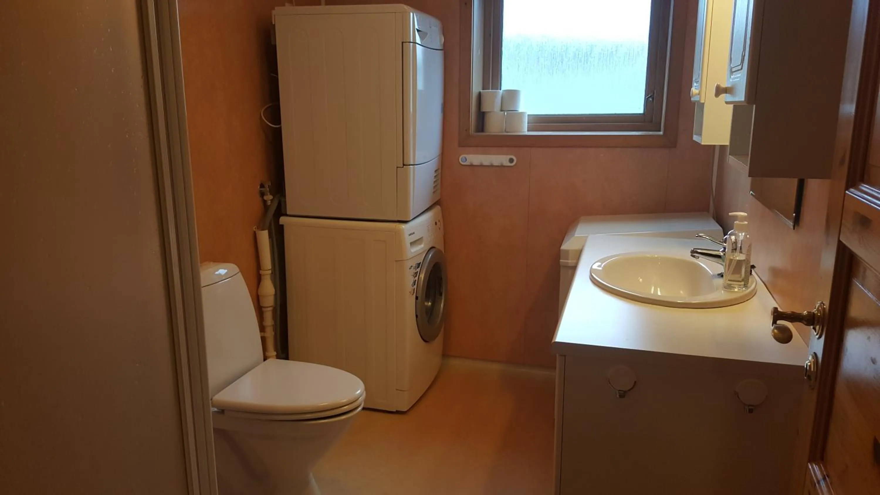 Toilet in Skeisvang Gjestgiveri