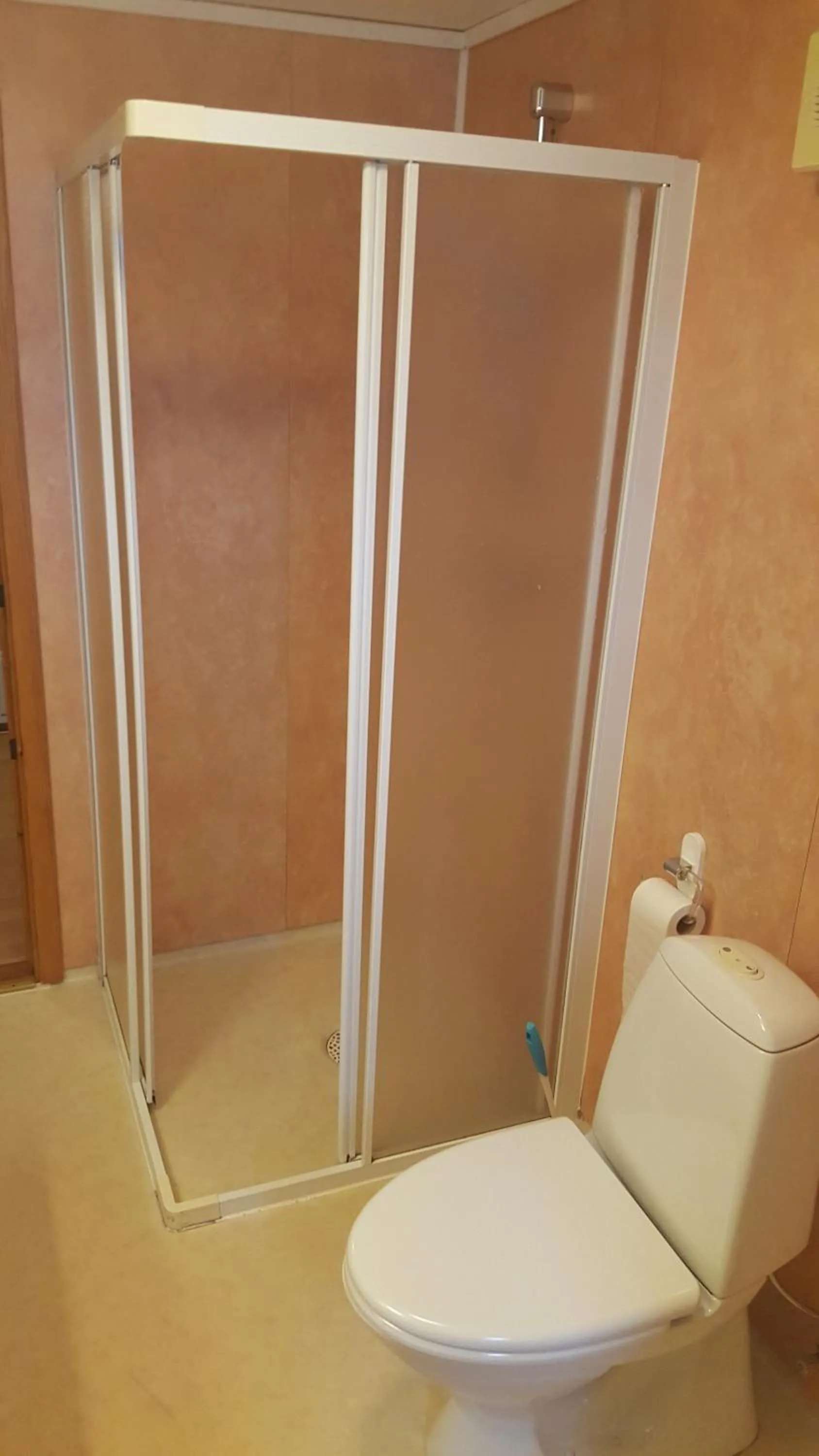 Shower in Skeisvang Gjestgiveri