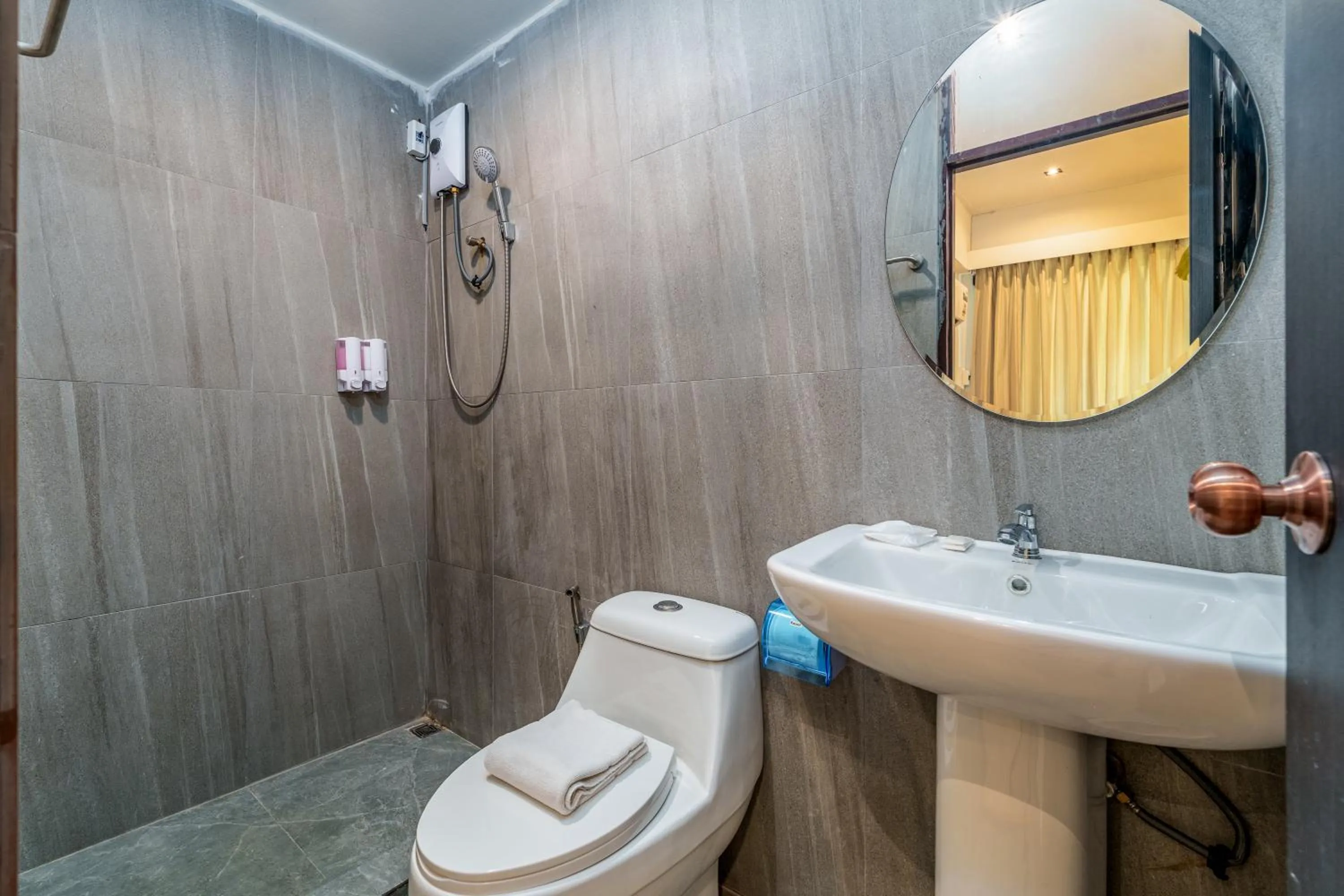 Shower in Villa Navin Premiere Pool Villa