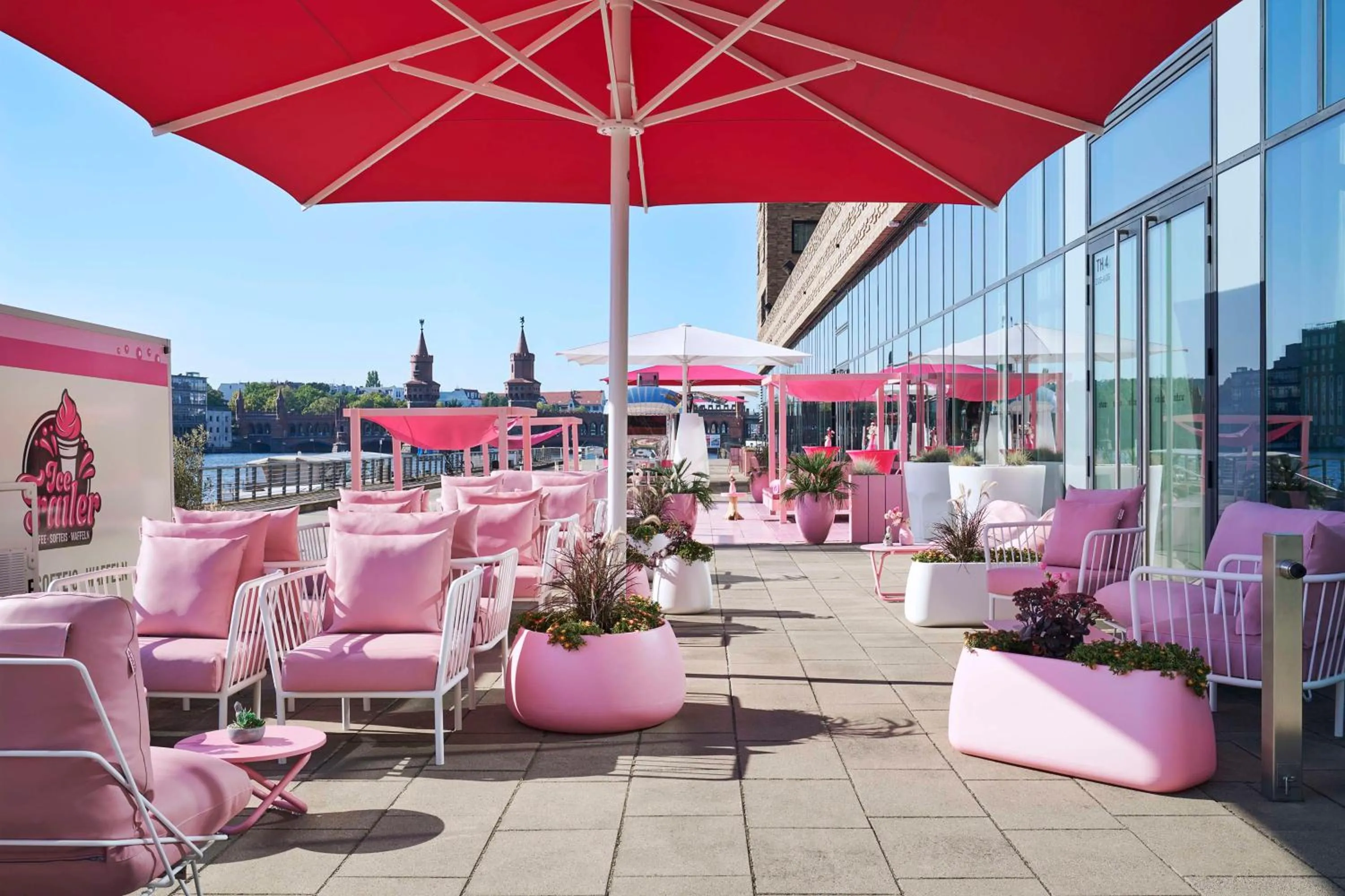 Property building in nhow Berlin