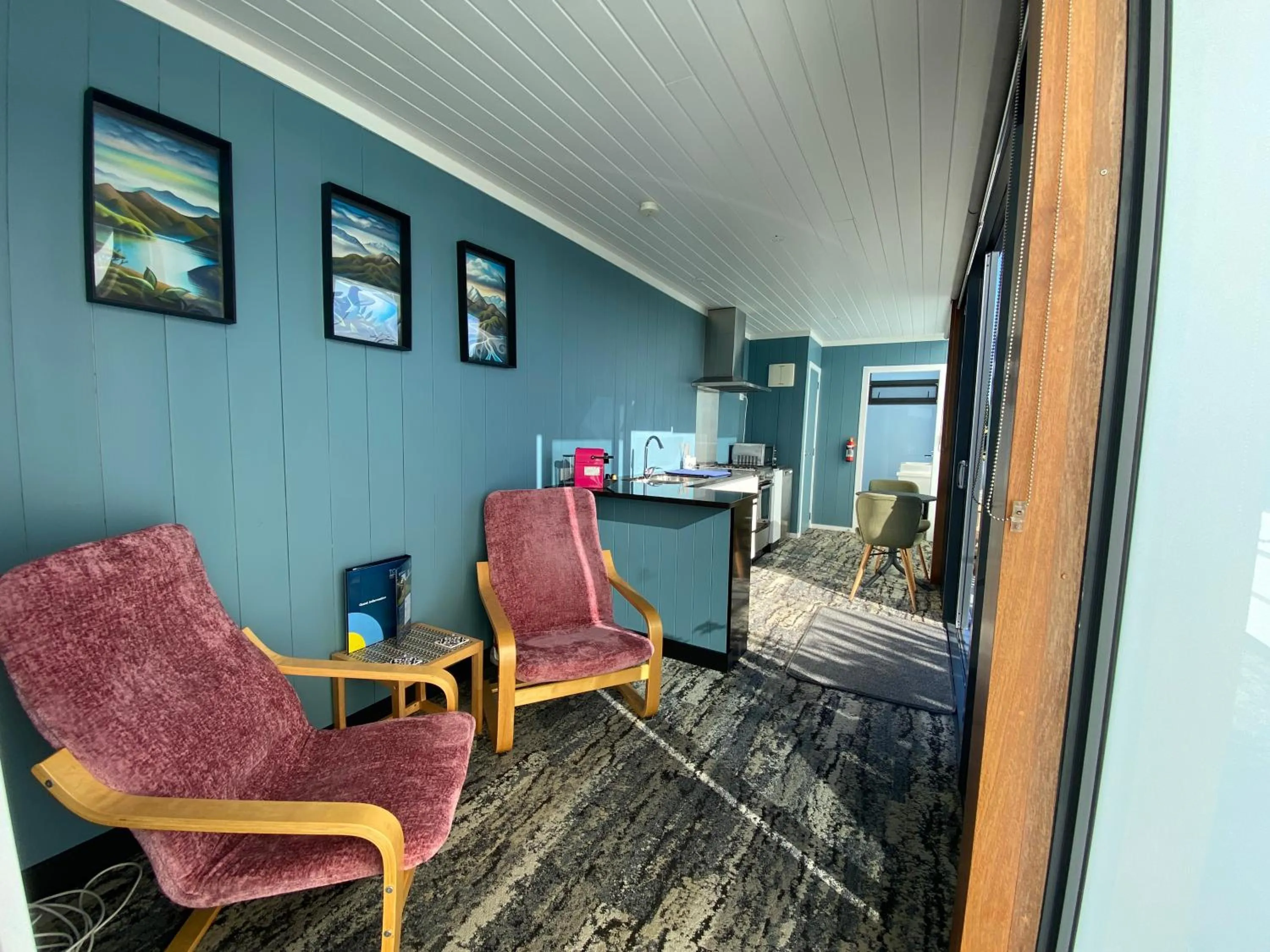 Living room in Ross Beach TOP10 Holiday Park