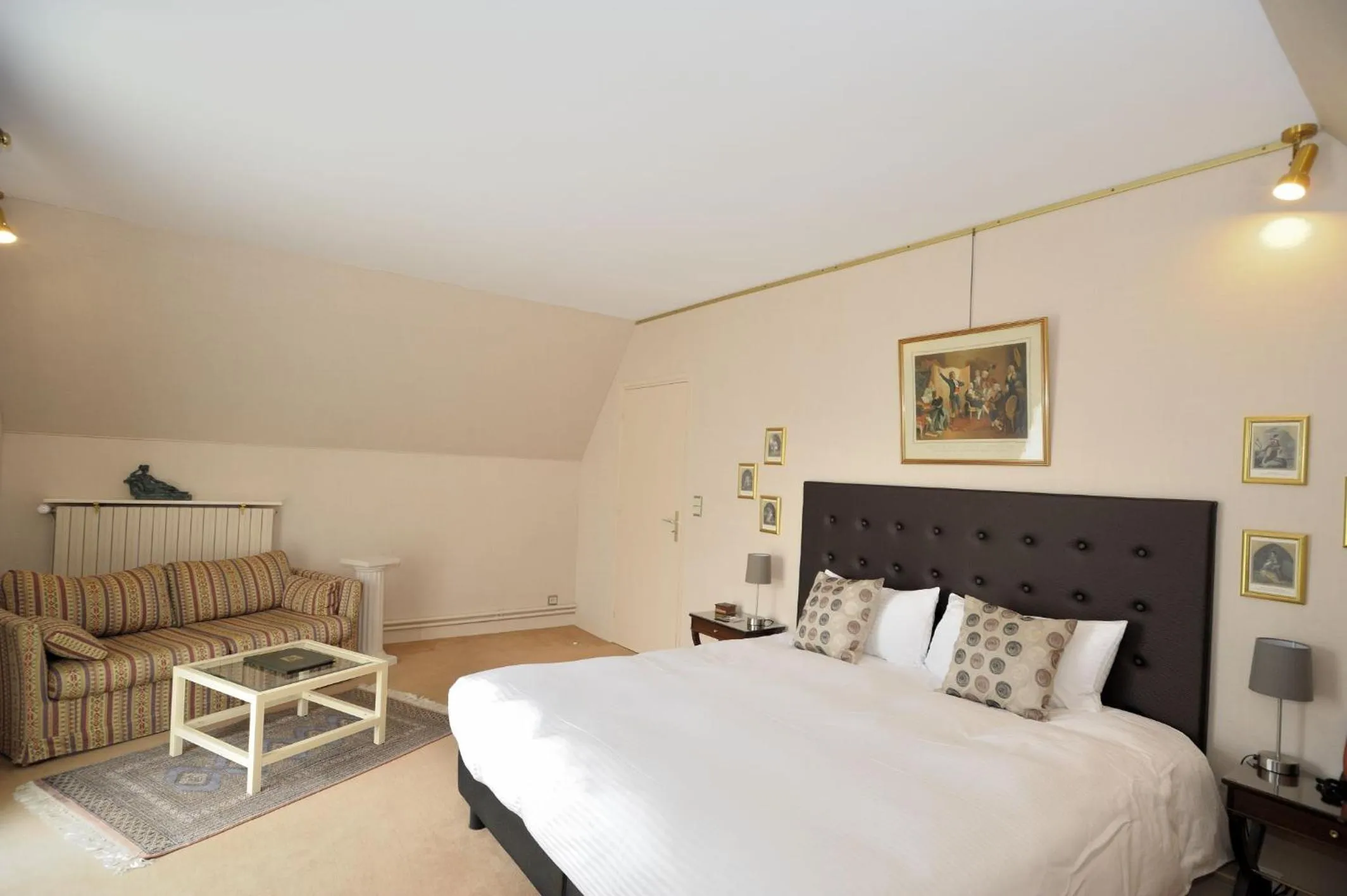 Hôtel Logis Le Relais De La Poste