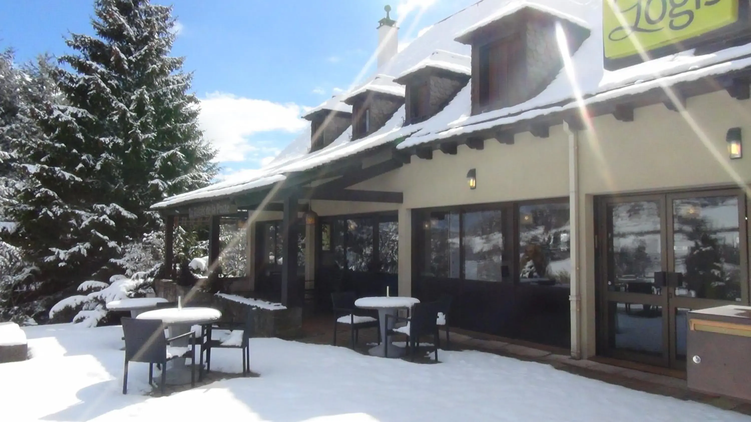 Hôtel Logis Le Relais De La Poste Hôtel Logis Le Relais De La Poste