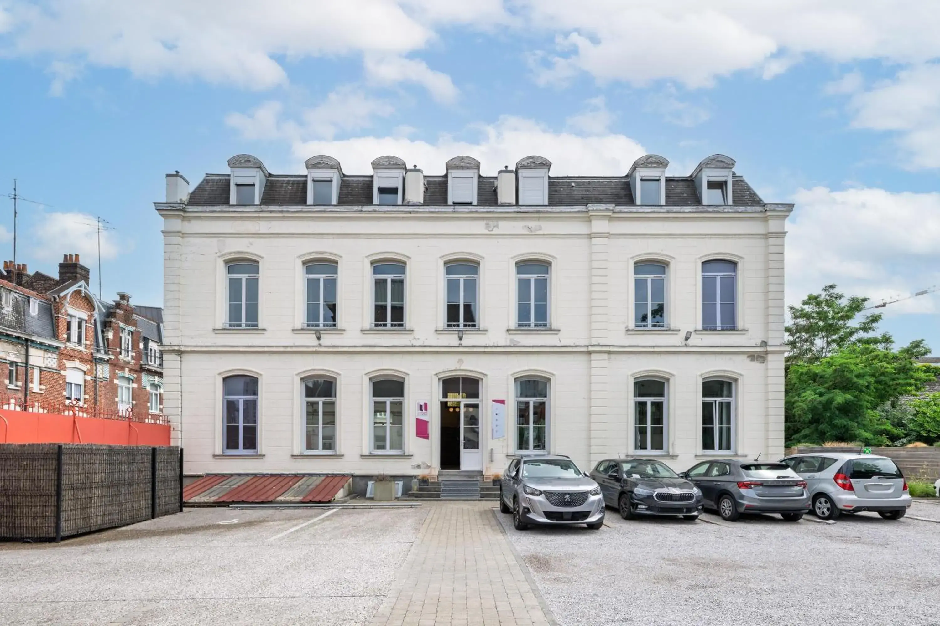 Property building in Best Western Urban Hotel Property building in Best Western Urban Hotel