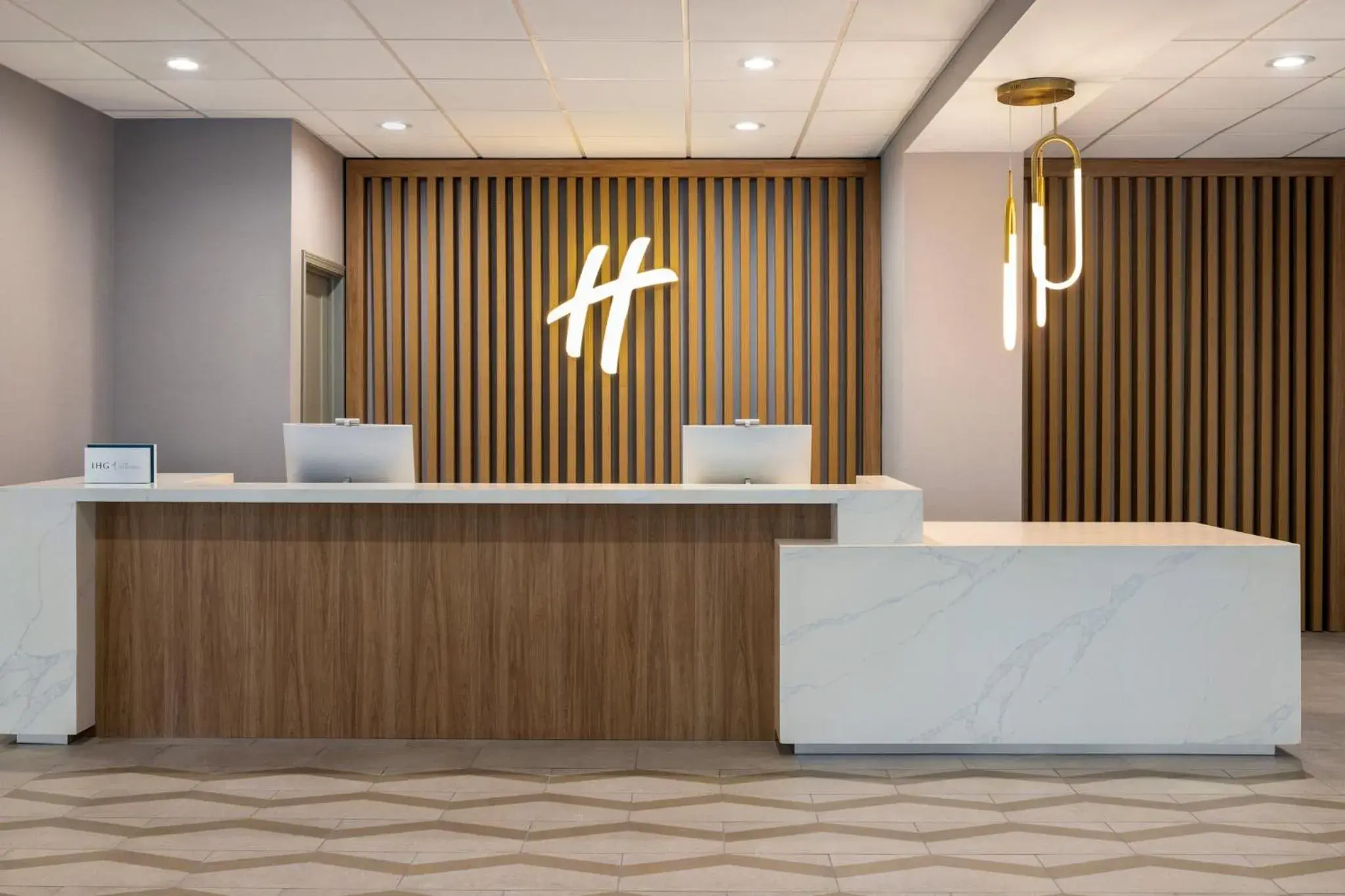 Property building in Holiday Inn Nashville Downtown - Stadium by IHG Property building in Holiday Inn Nashville Downtown - Stadium by IHG