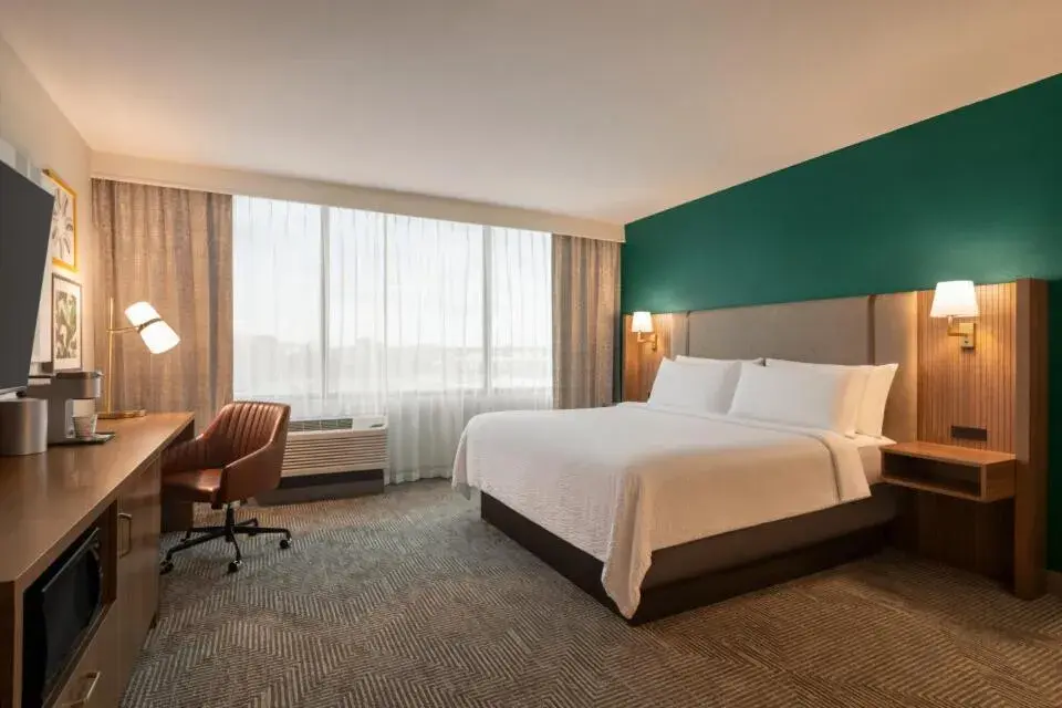 Bed in Holiday Inn Nashville Downtown - Stadium by IHG Bed in Holiday Inn Nashville Downtown - Stadium by IHG