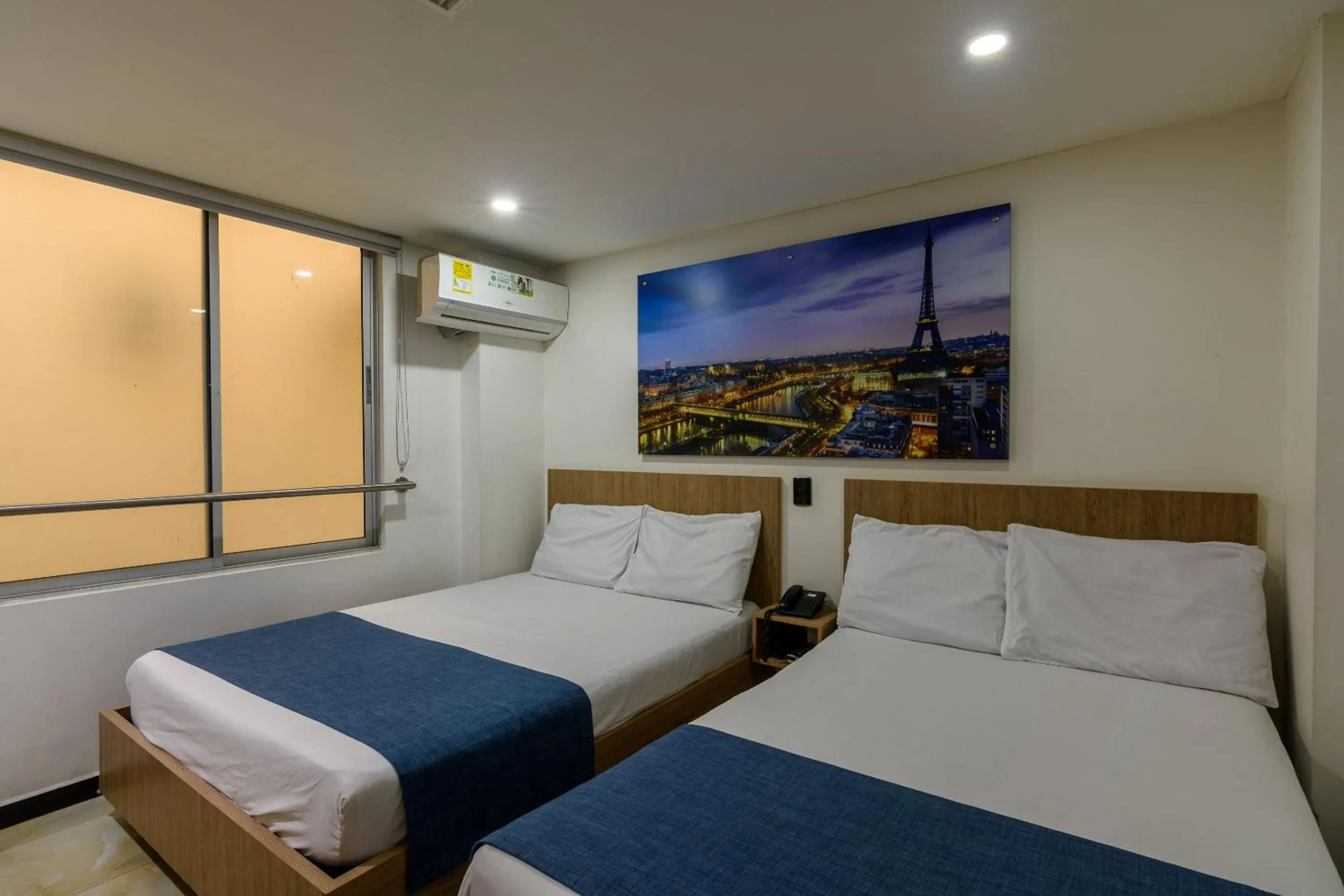 Bedroom, Bed in Hotel Med Estadio