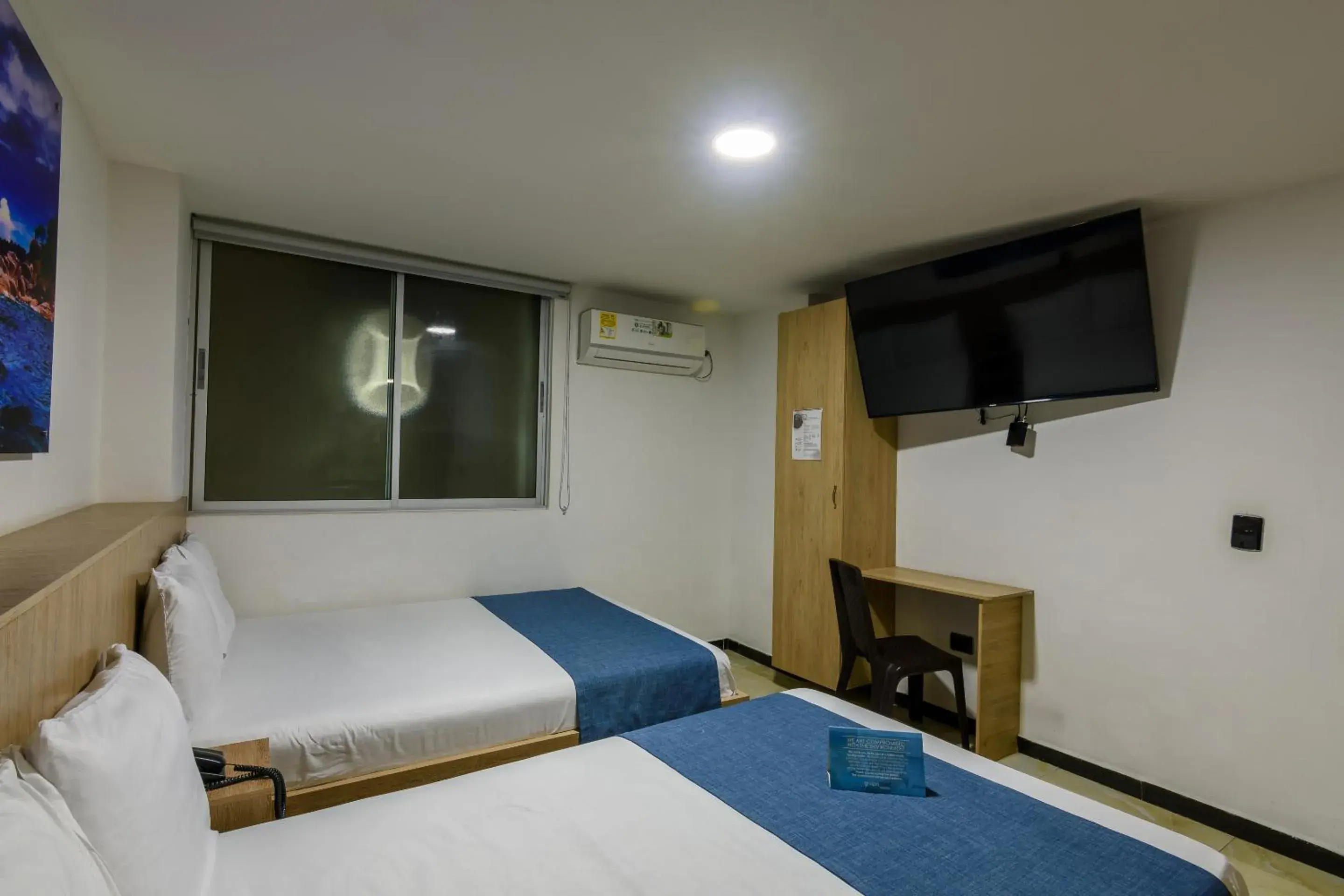 Bedroom, Bed in Hotel Med Estadio Bedroom, Bed in Hotel Med Estadio