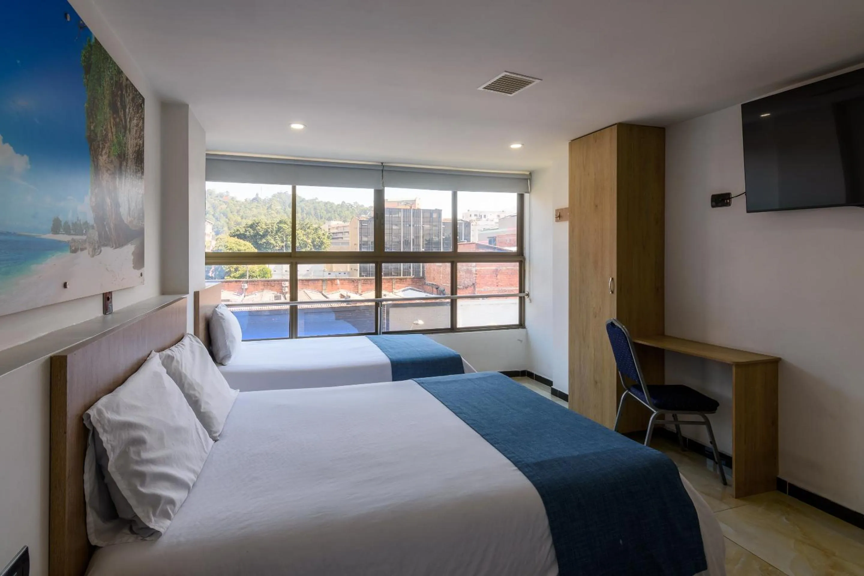 Photo of the whole room, Bed in Hotel Med Estadio