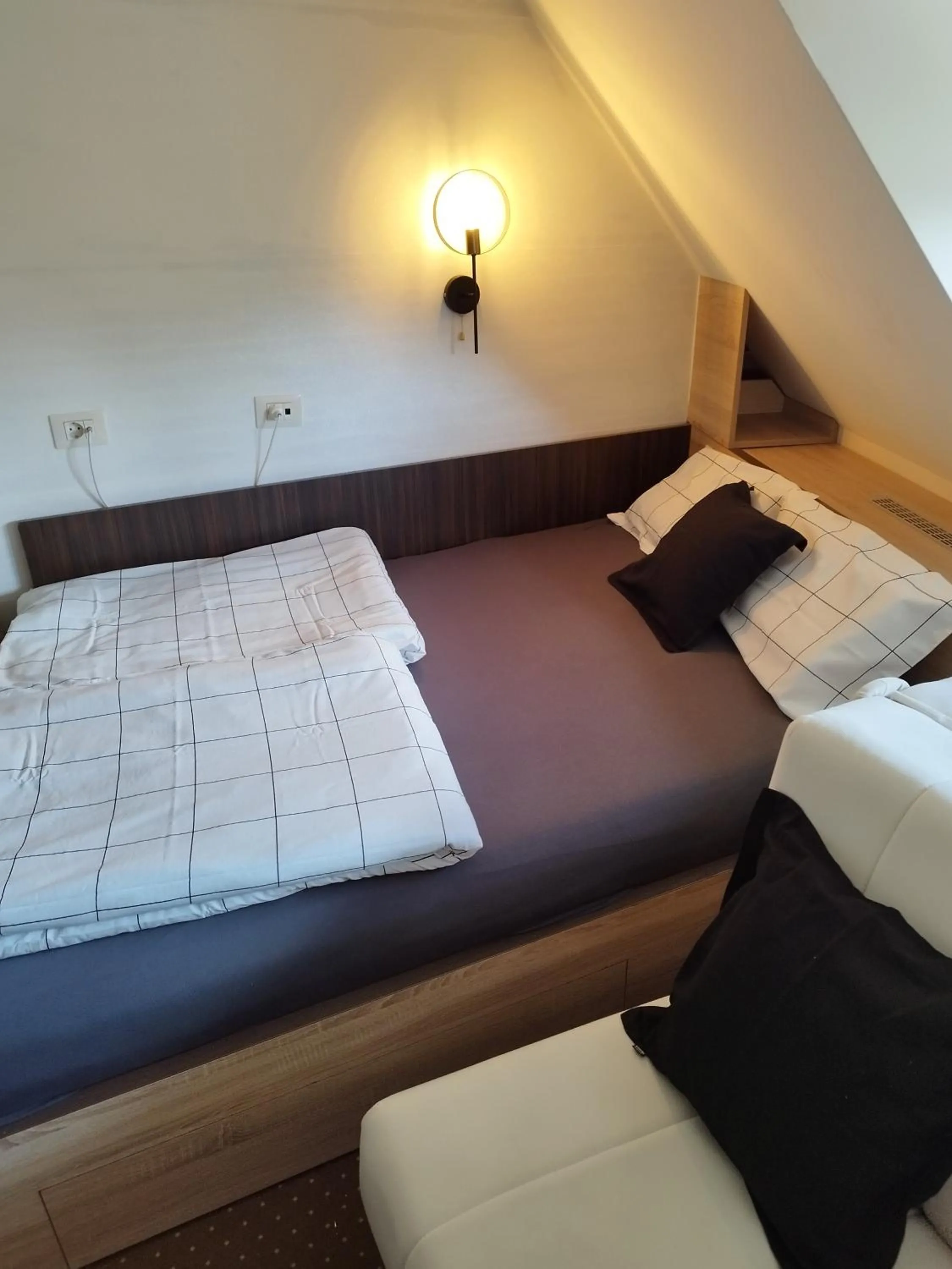 Bed in Apartment Maja Konaci
