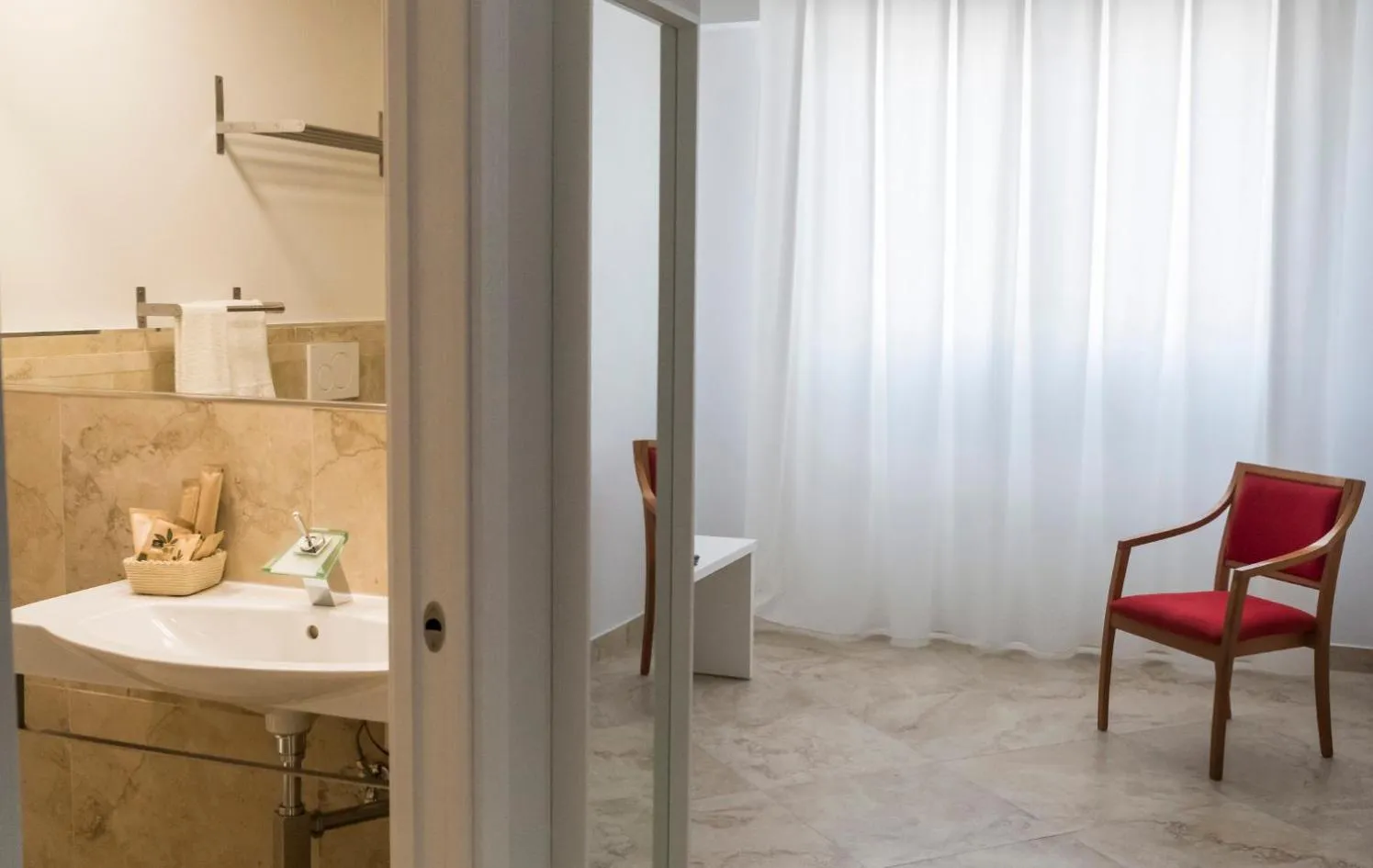 Photo of the whole room in Palazzo Della Mura