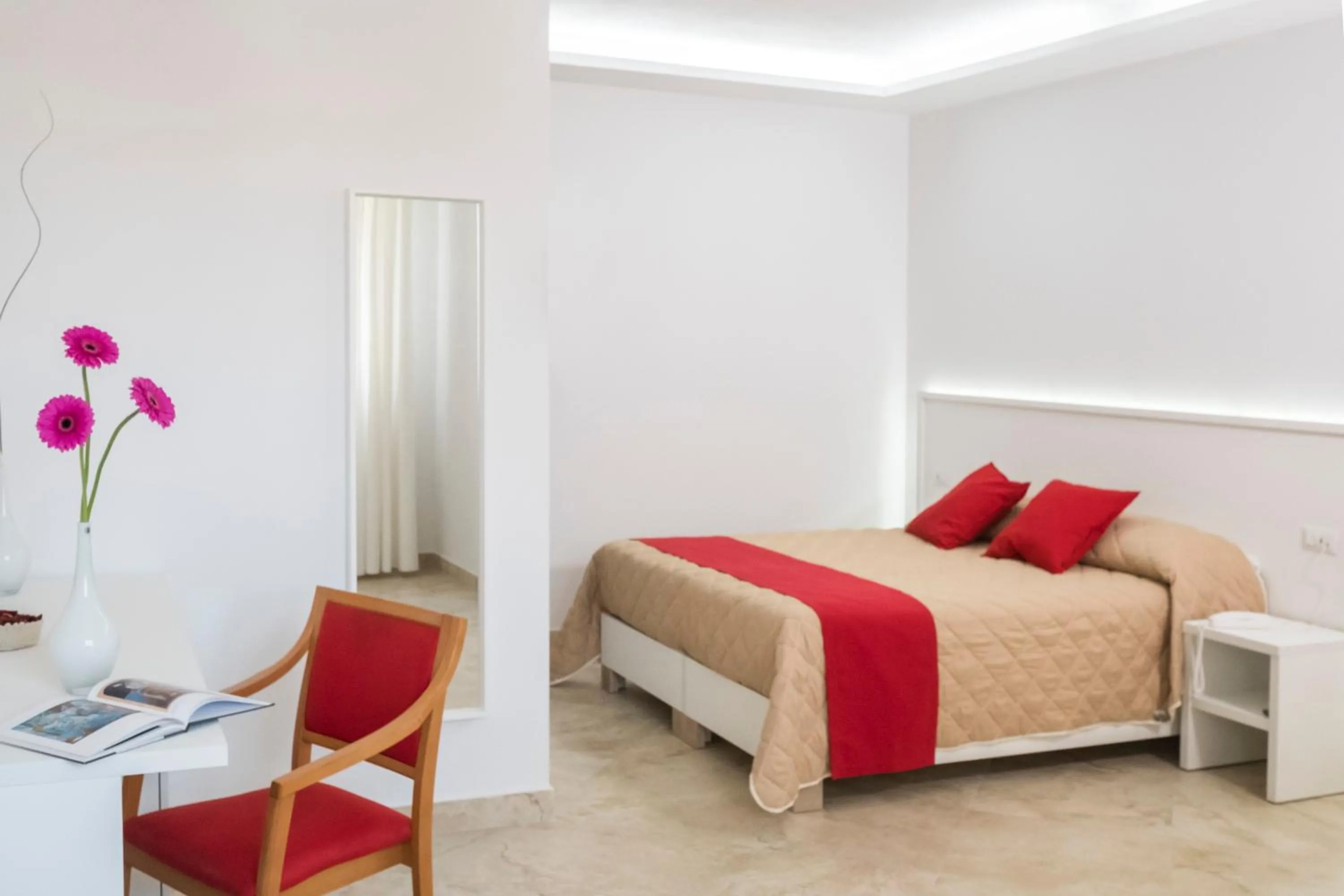 Photo of the whole room, Bed in Palazzo Della Mura