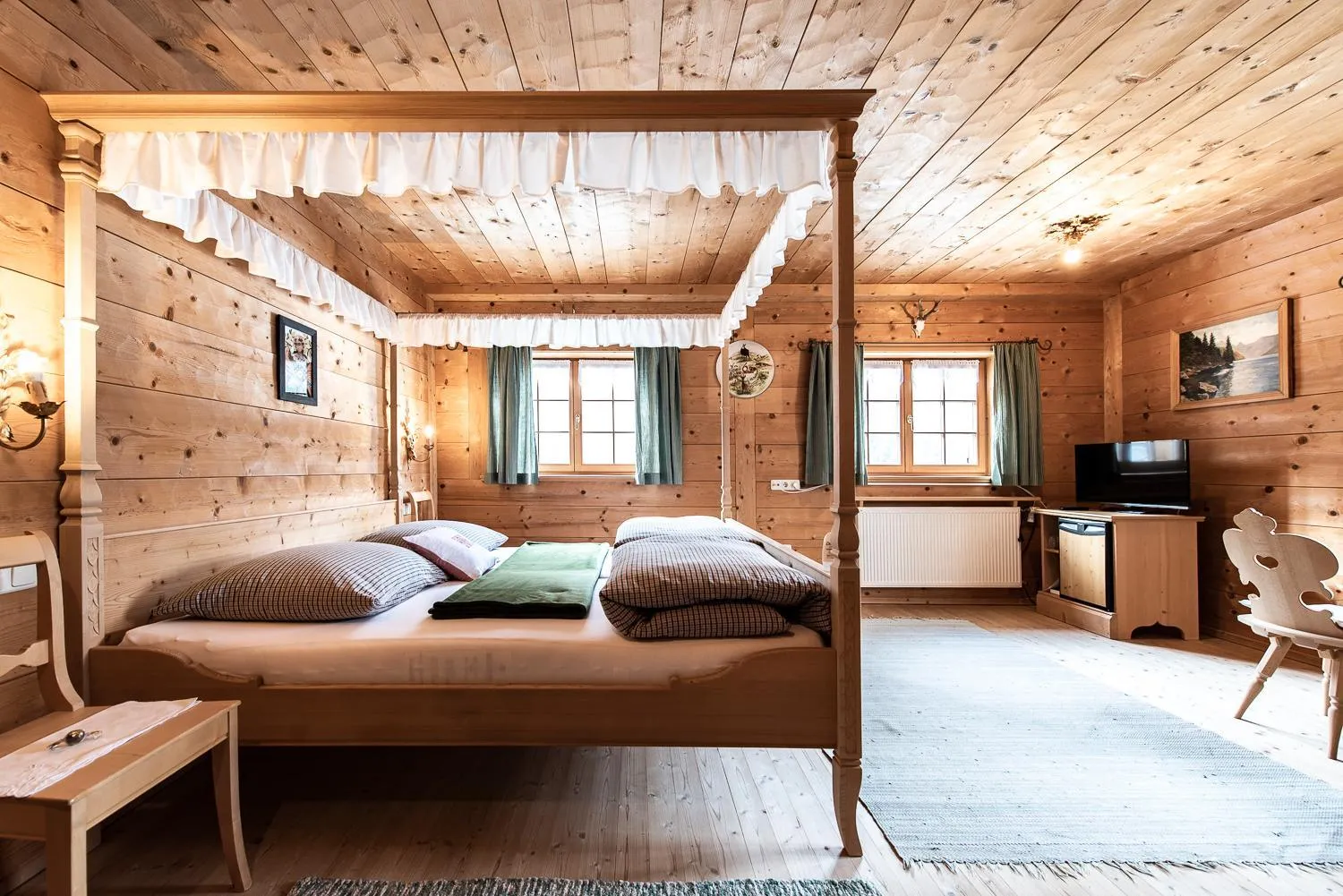 Photo of the whole room, Bed in Gaemsle - Rueckzugsort in den Bergen