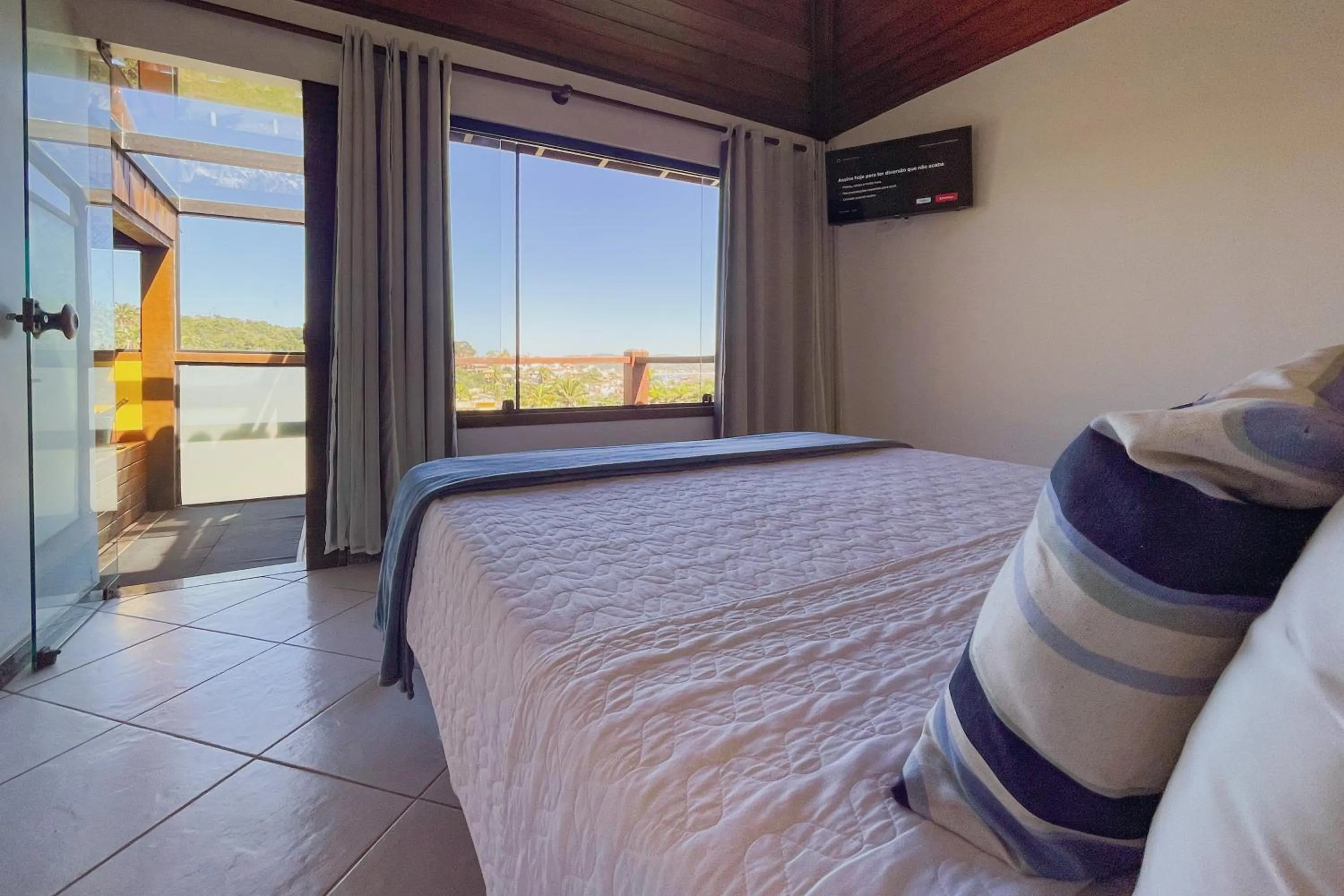 Bed in Côte D`azur Buzios