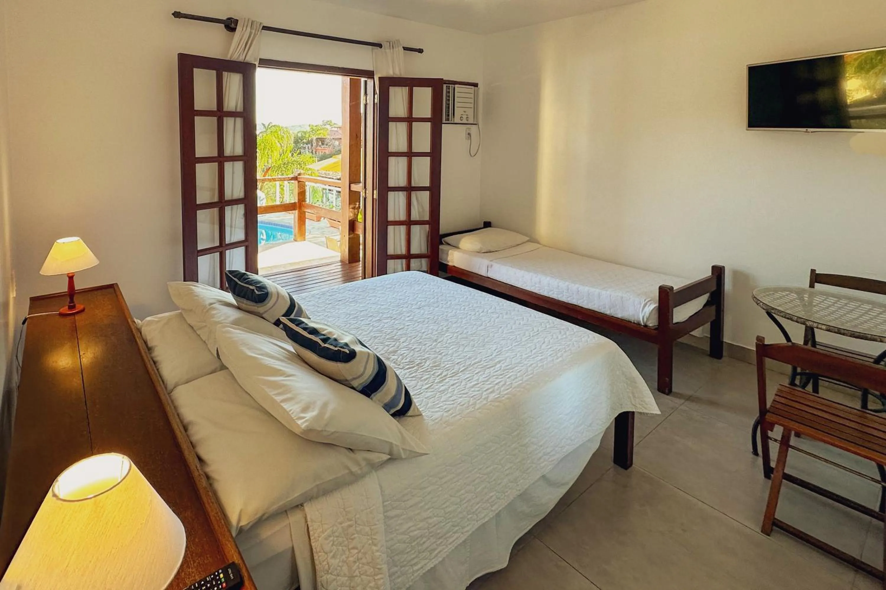 Bed in Côte D`azur Buzios