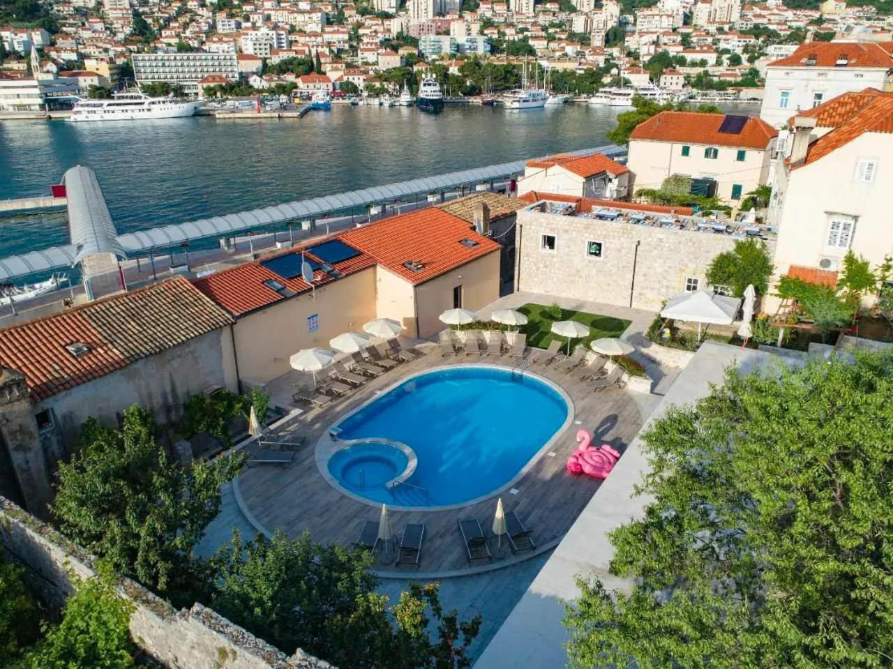 Swimming pool in Bova Luxury Rooms