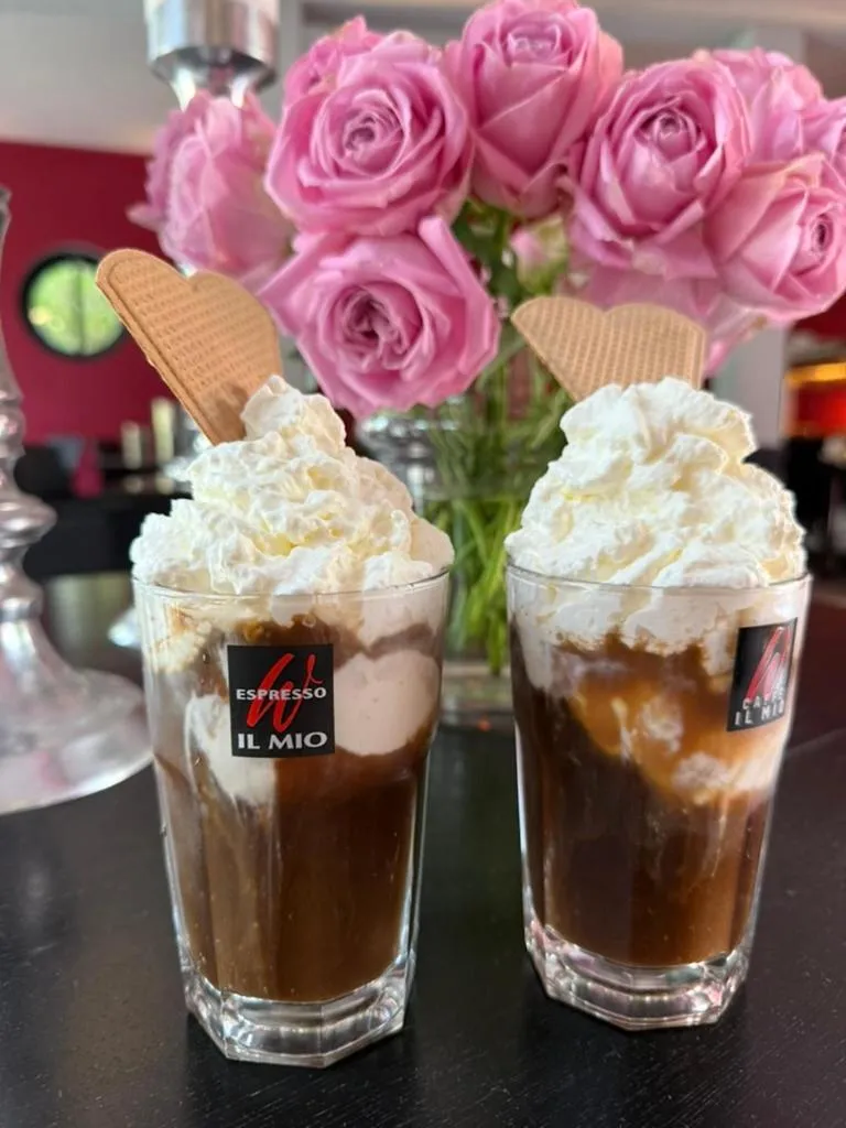 Food and drinks in Hotel Village