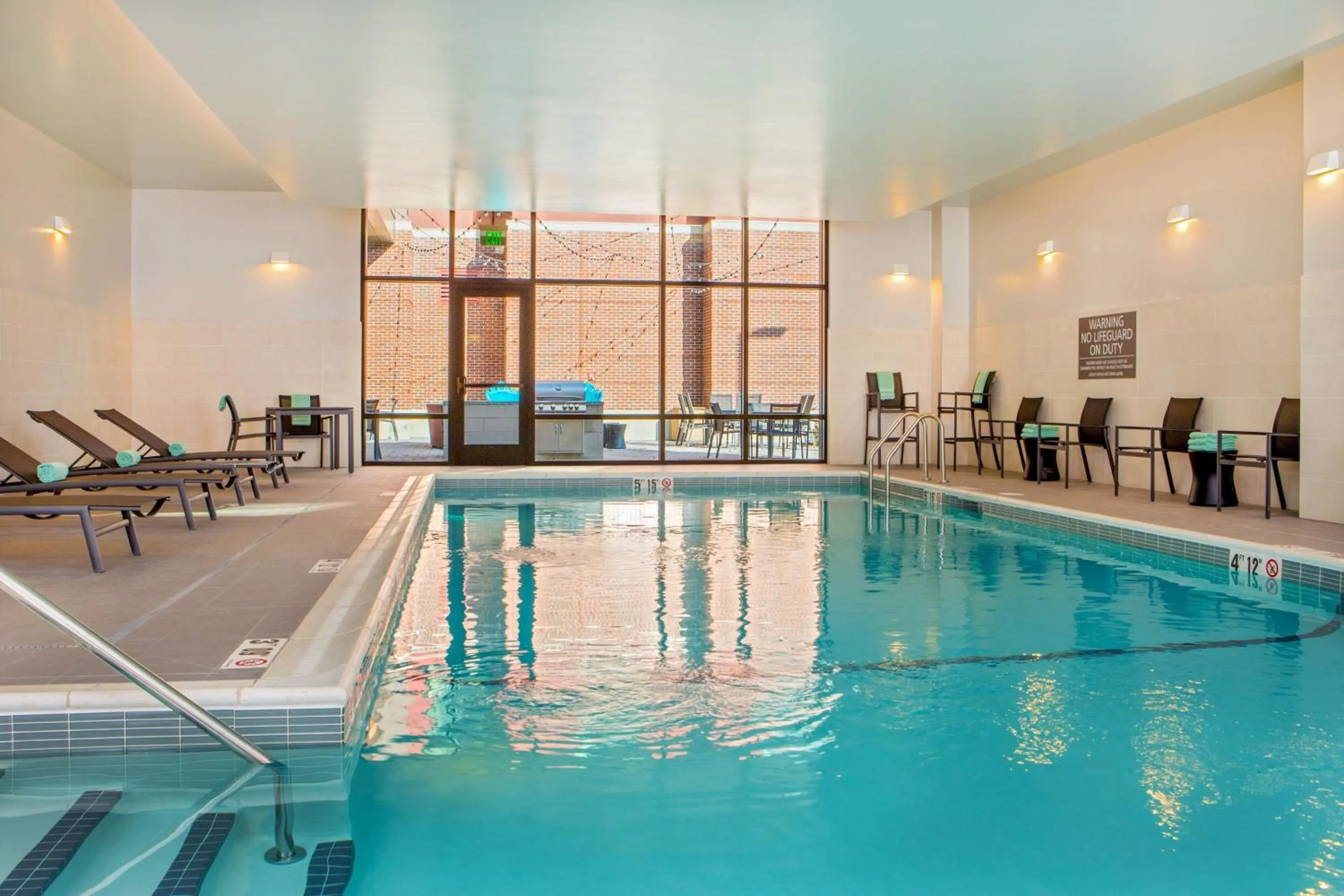Swimming pool in Residence Inn by Marriott Boston Braintree