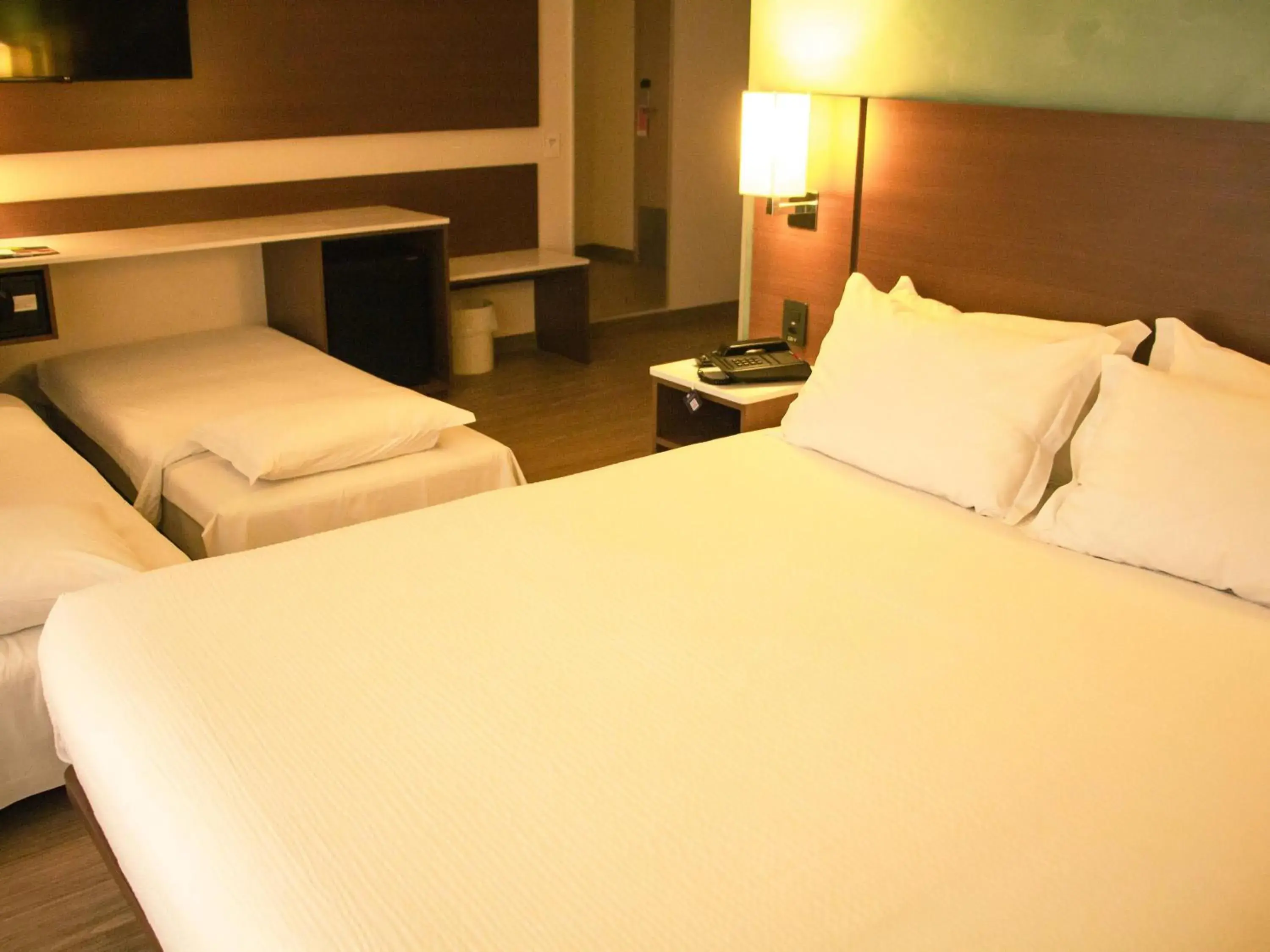 Bedroom, Bed in ibis Styles Curitiba Aeroporto Bedroom, Bed in ibis Styles Curitiba Aeroporto