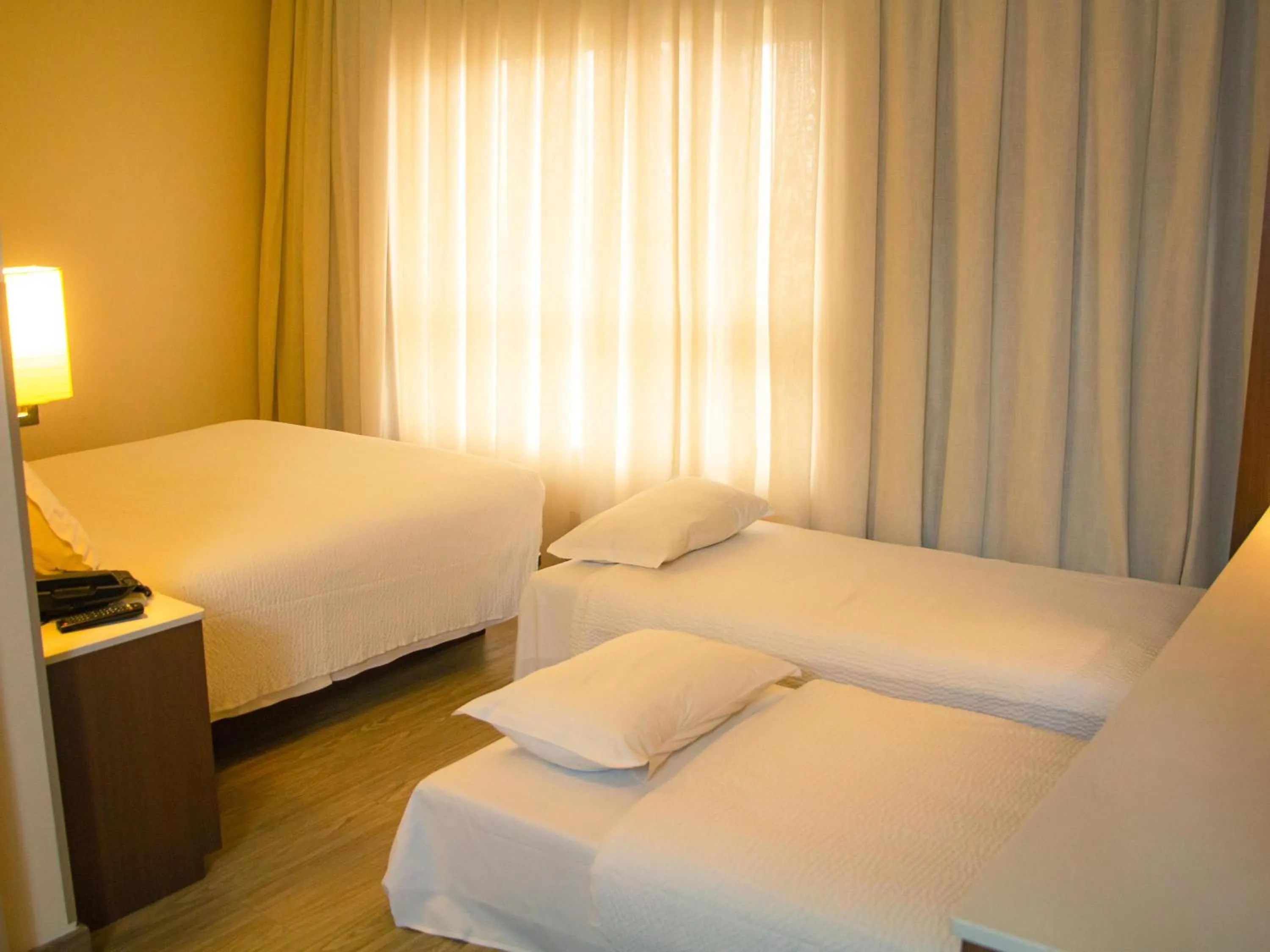 Bedroom, Bed in ibis Styles Curitiba Aeroporto