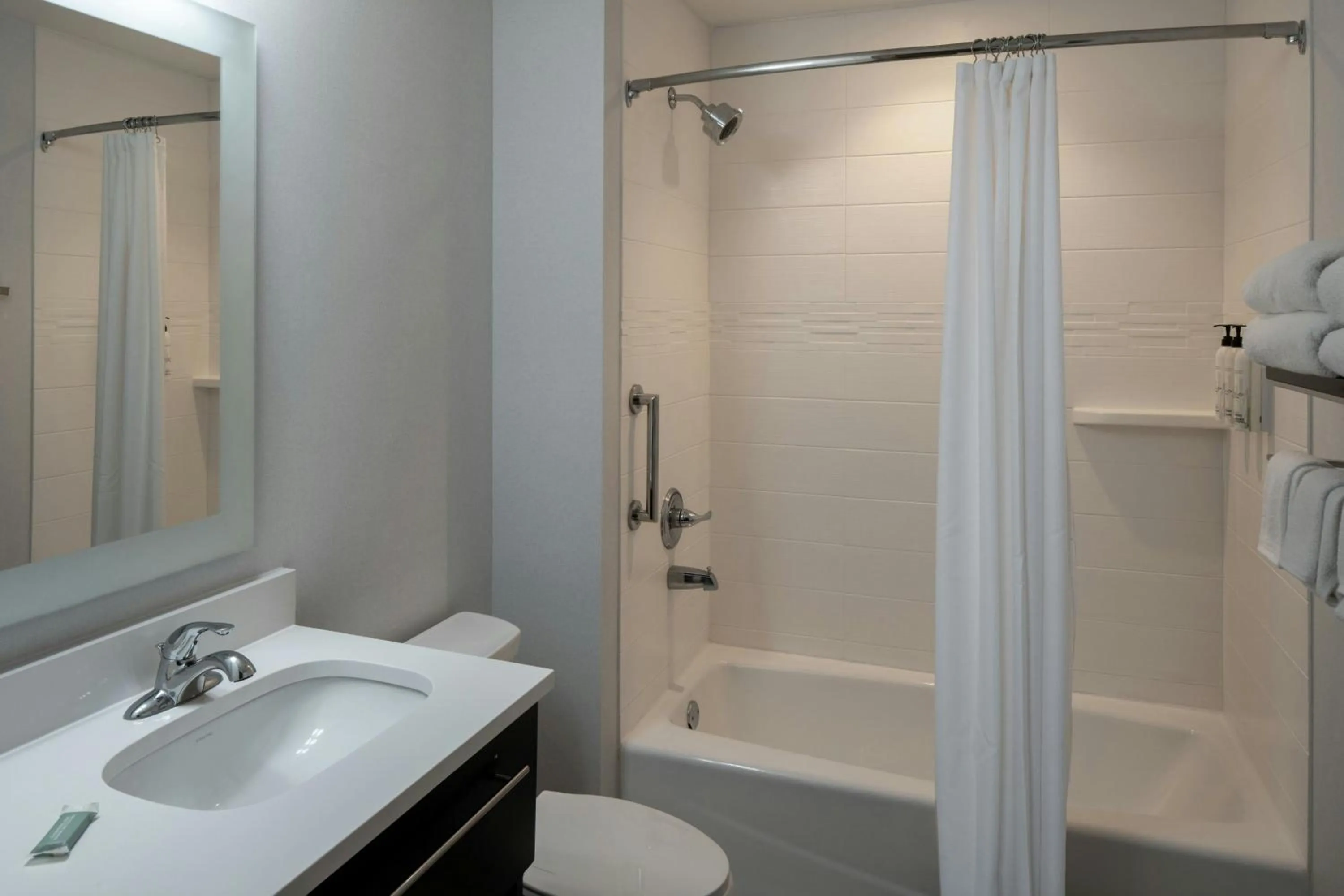 Bathroom in TownePlace Suites by Marriott Foley at OWA