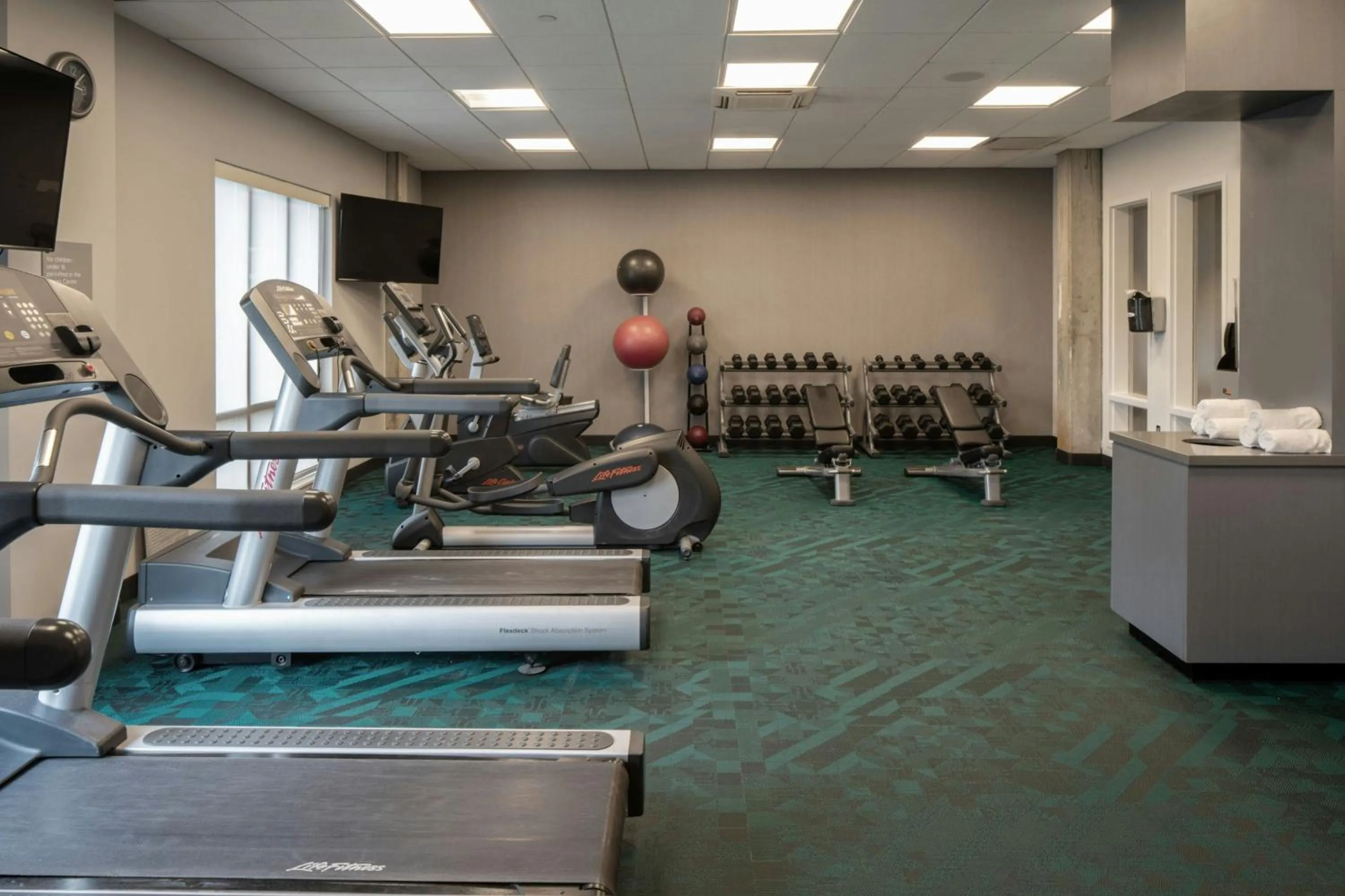 Fitness centre/facilities in TownePlace Suites by Marriott Foley at OWA
