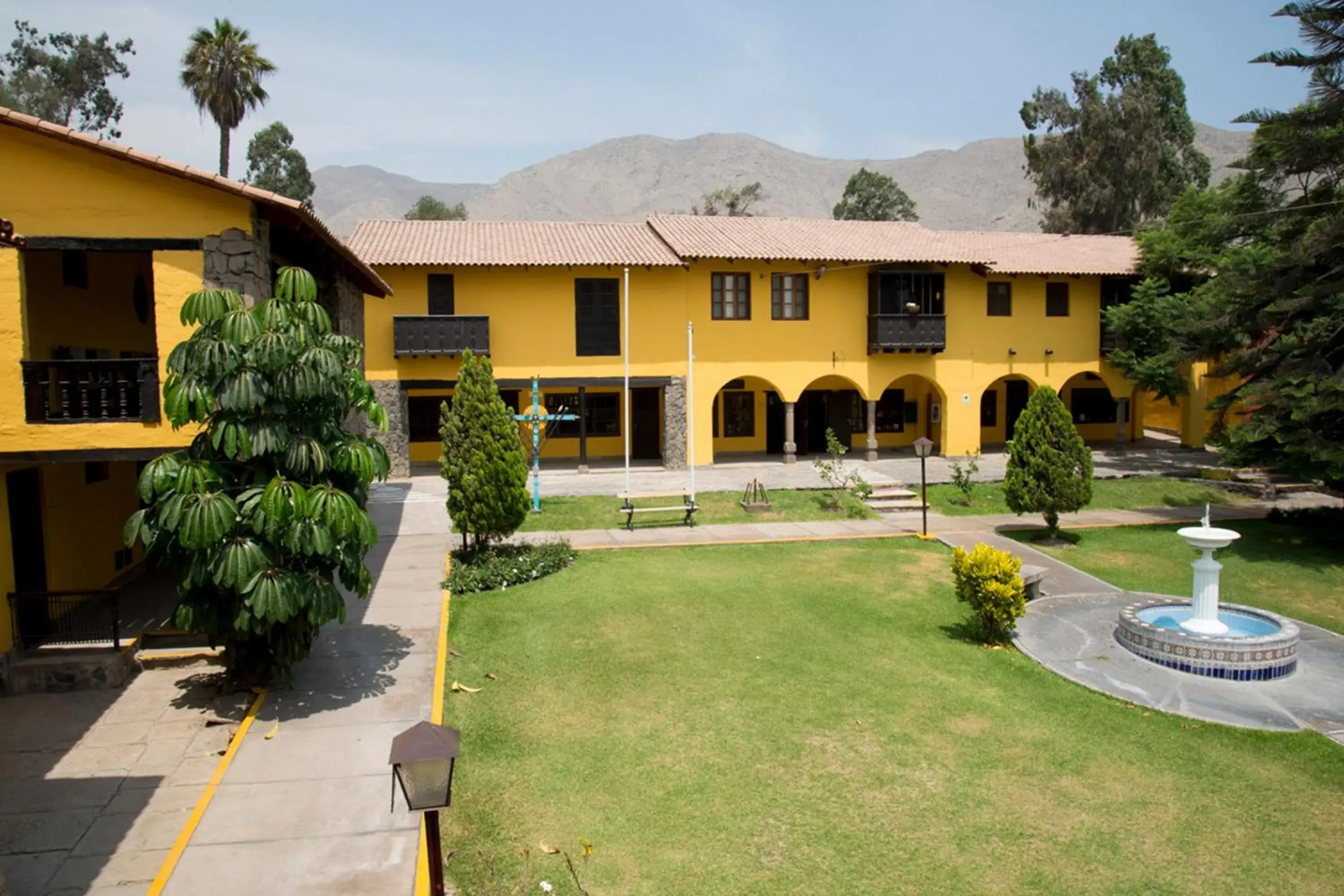 Property building in Decameron El Pueblo Property building in Decameron El Pueblo