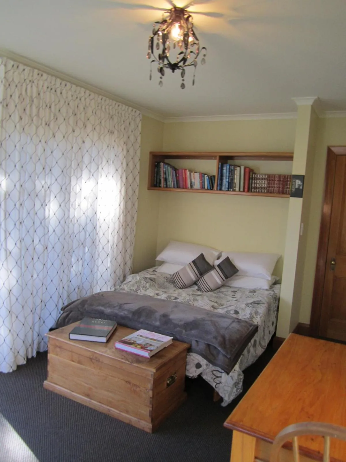 Bed in Magnolia Cottage