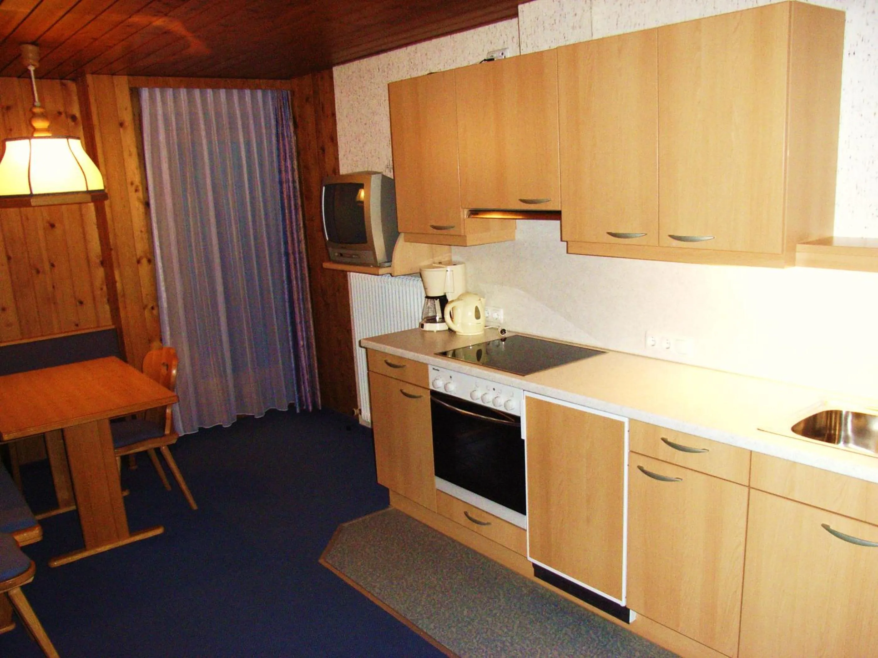 Kitchen or kitchenette in Ledererhof Apartments