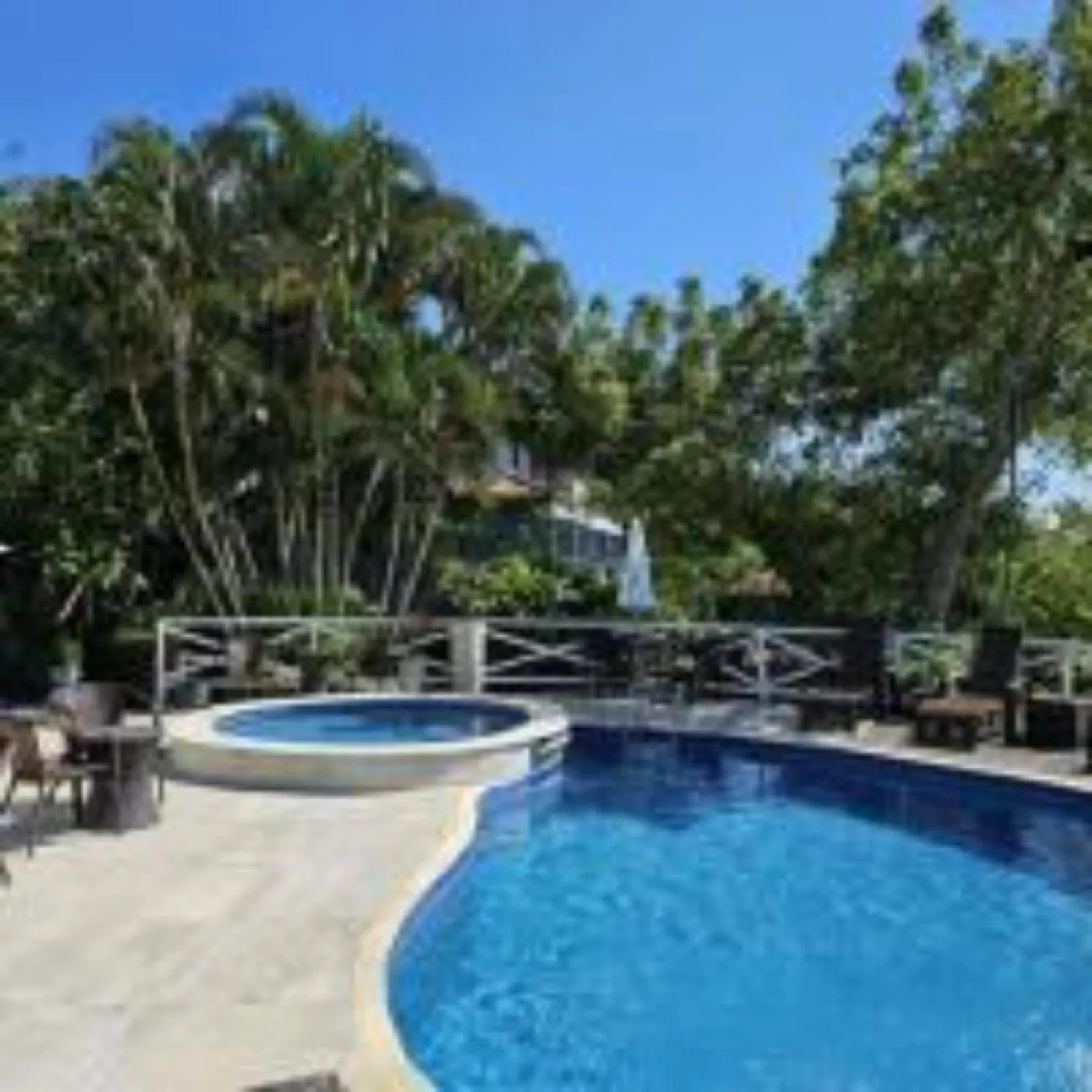 Swimming pool in Pousada Amancay