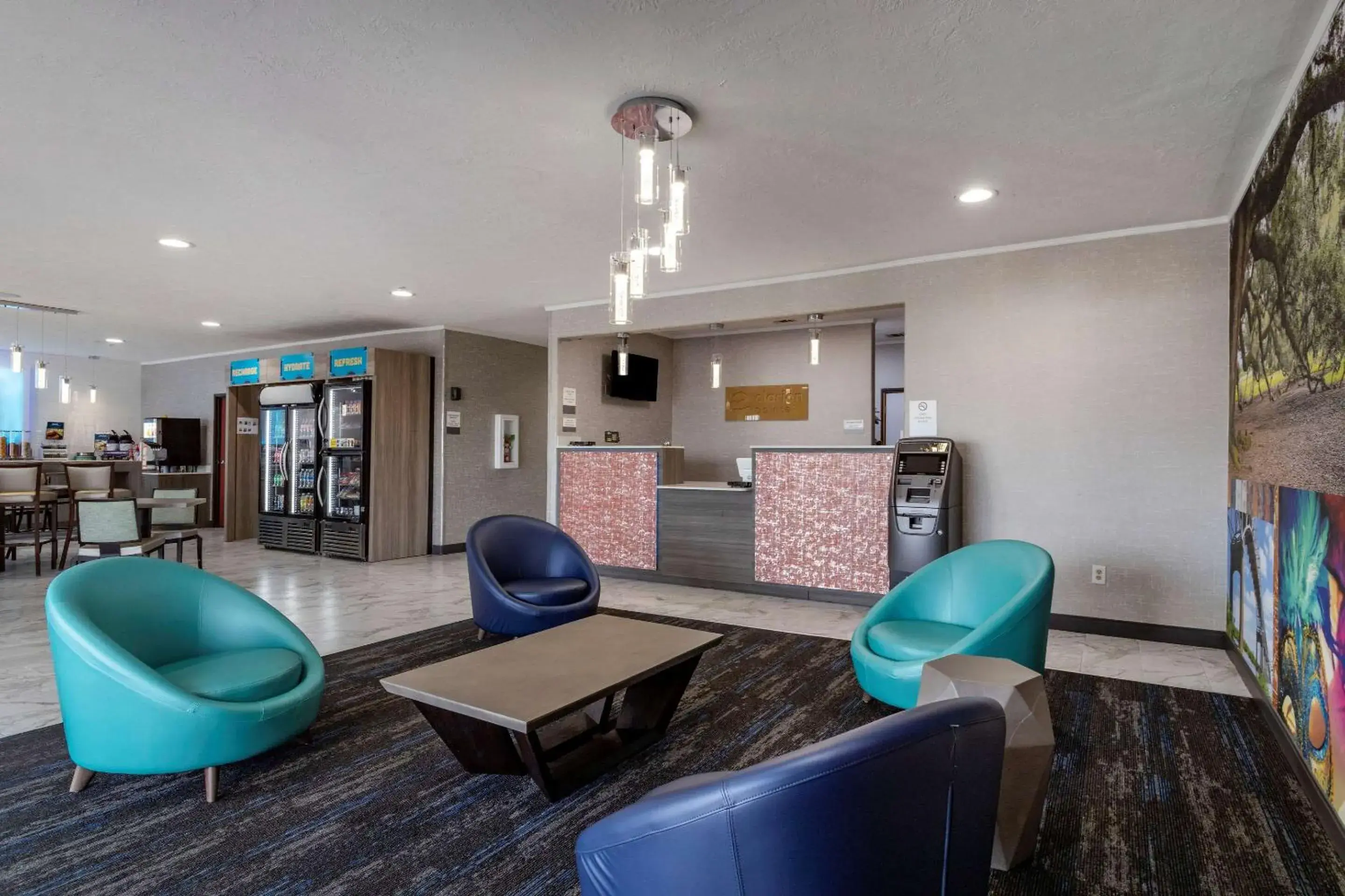 Lobby or reception in Clarion Pointe Sulphur - Lake Charles Lobby or reception in Clarion Pointe Sulphur - Lake Charles