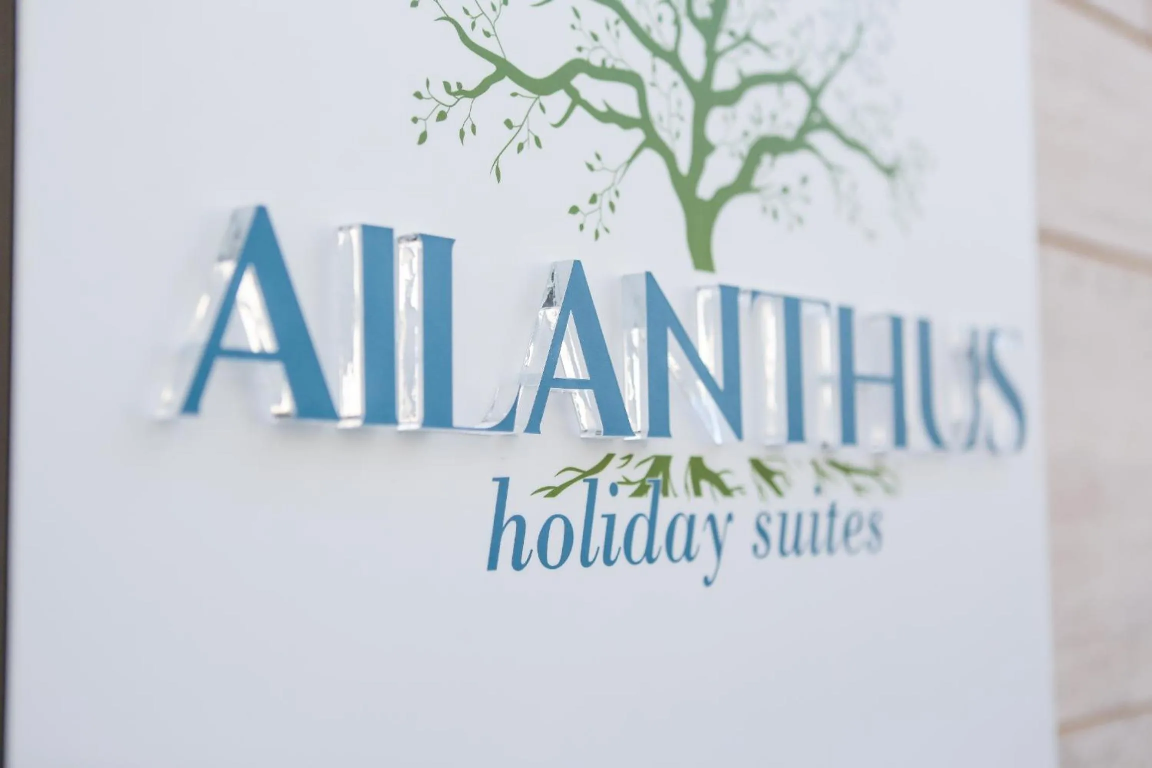 Ailanthus Holiday Suites