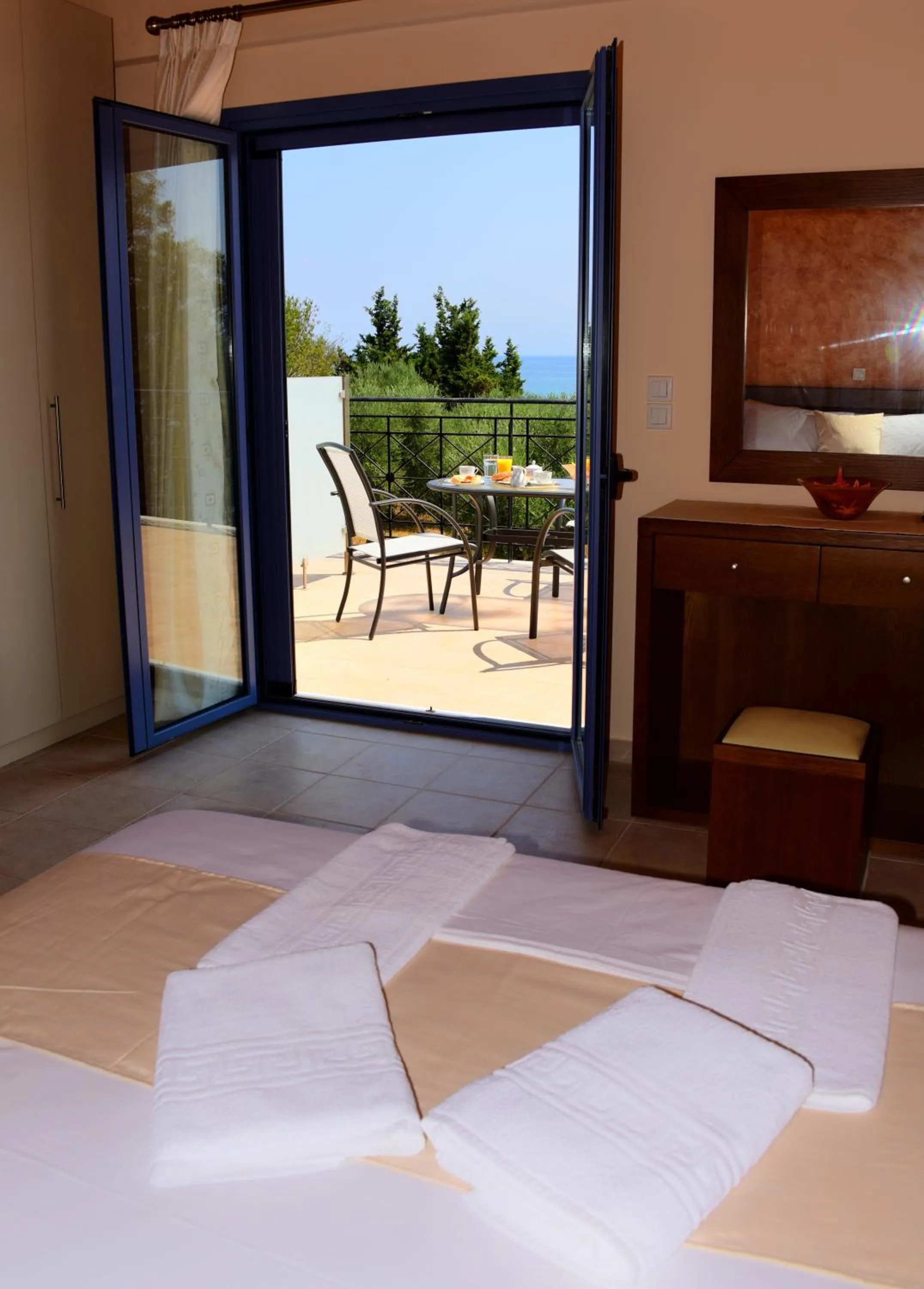 Bed in Villa Nostos