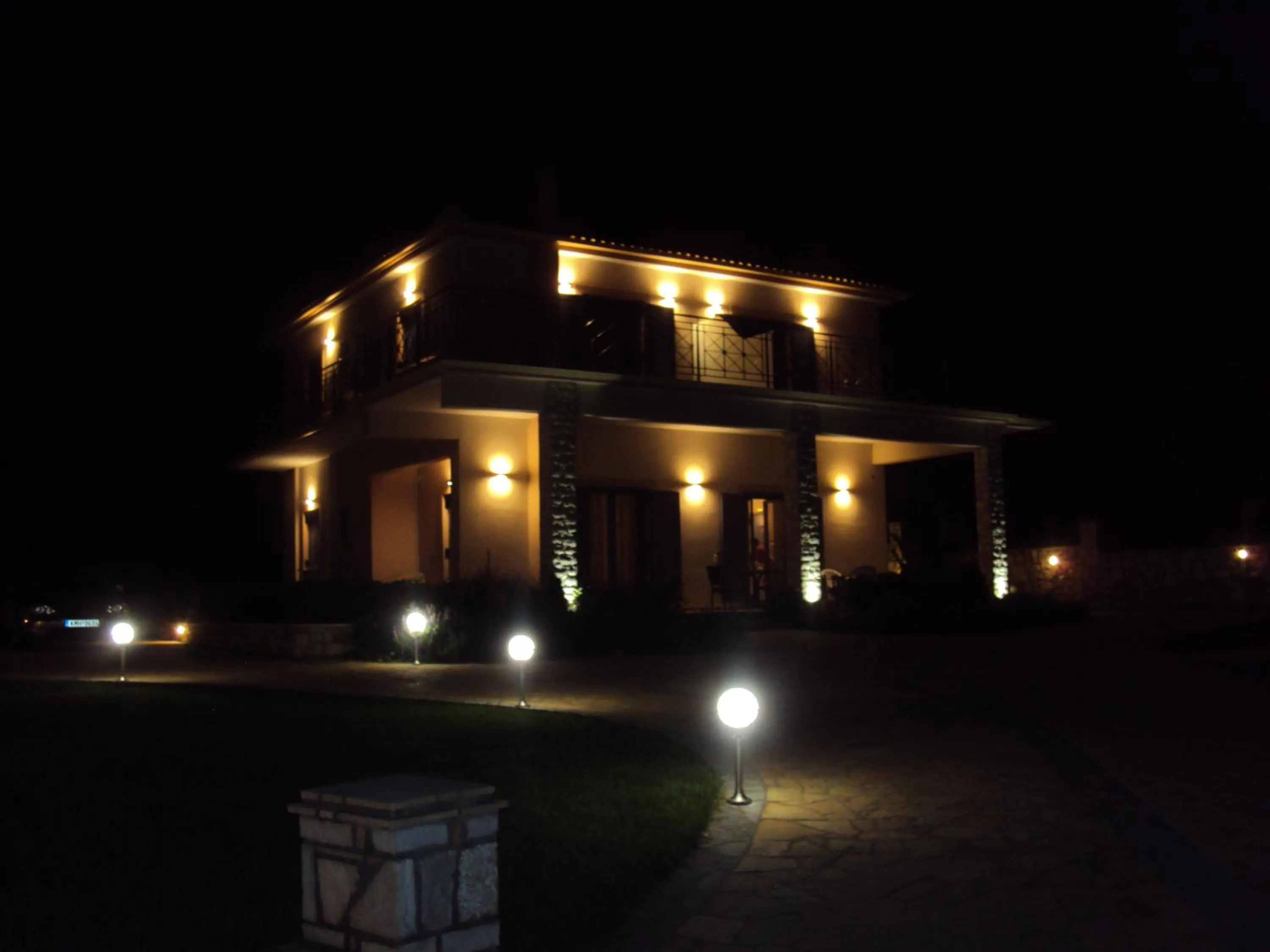 Facade/entrance in Villa Nostos