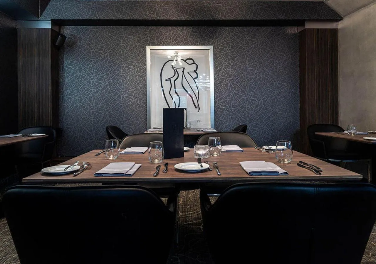 Restaurant/places to eat in Sterling Inn & Spa