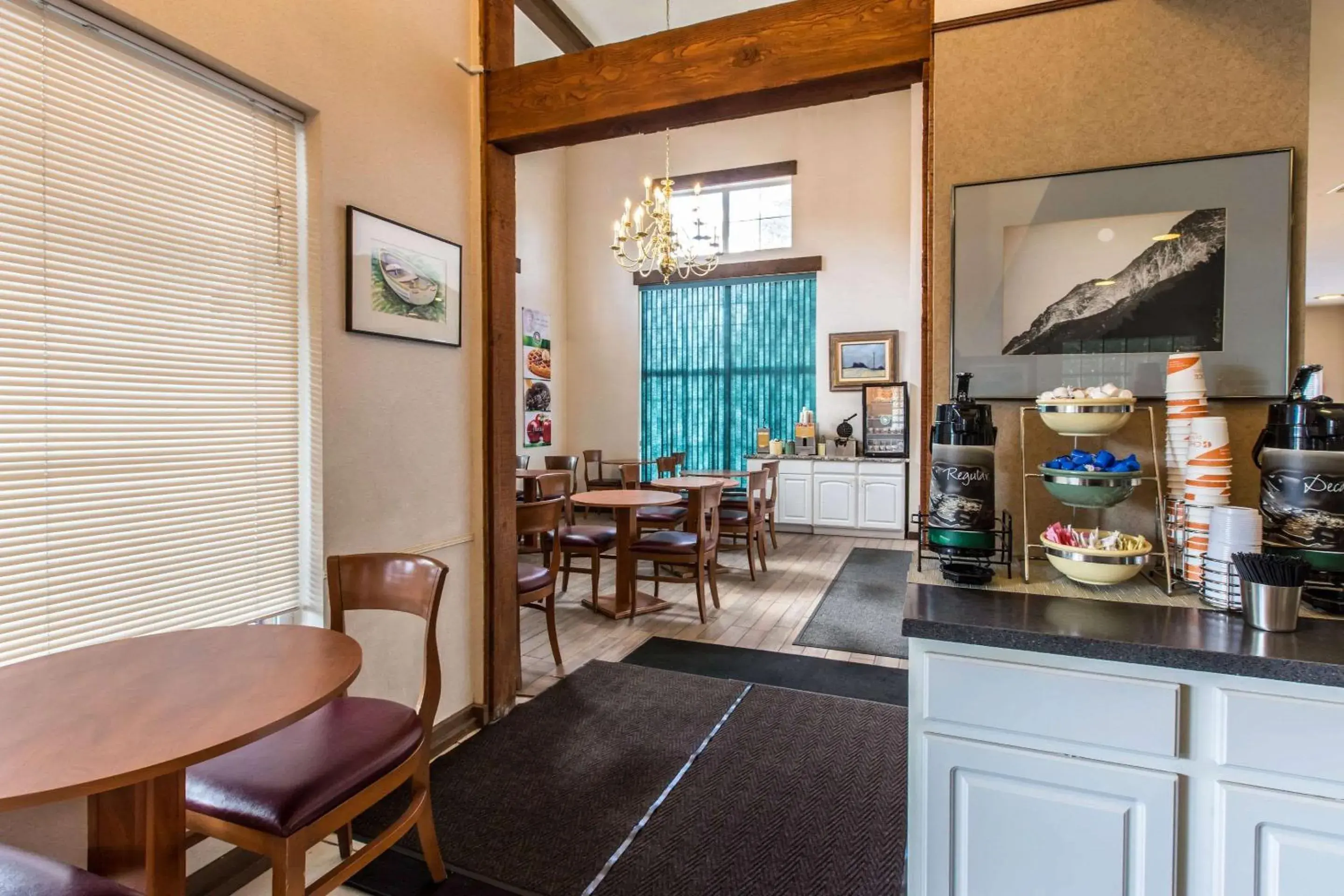 Restaurant/places to eat in Quality Inn and Suites Silverthorne - Copper Mountain Restaurant/places to eat in Quality Inn and Suites Silverthorne - Copper Mountain