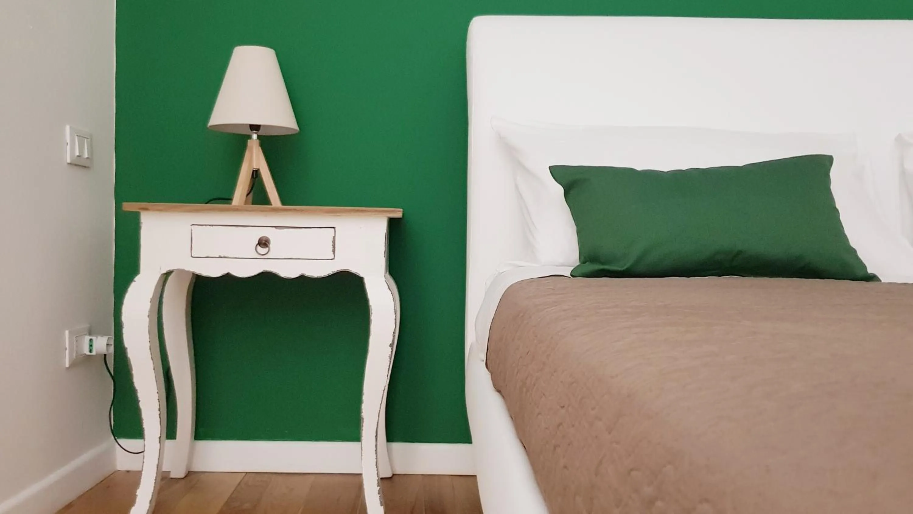 Photo of the whole room, Bed in 315 Via Roma Rooms centro