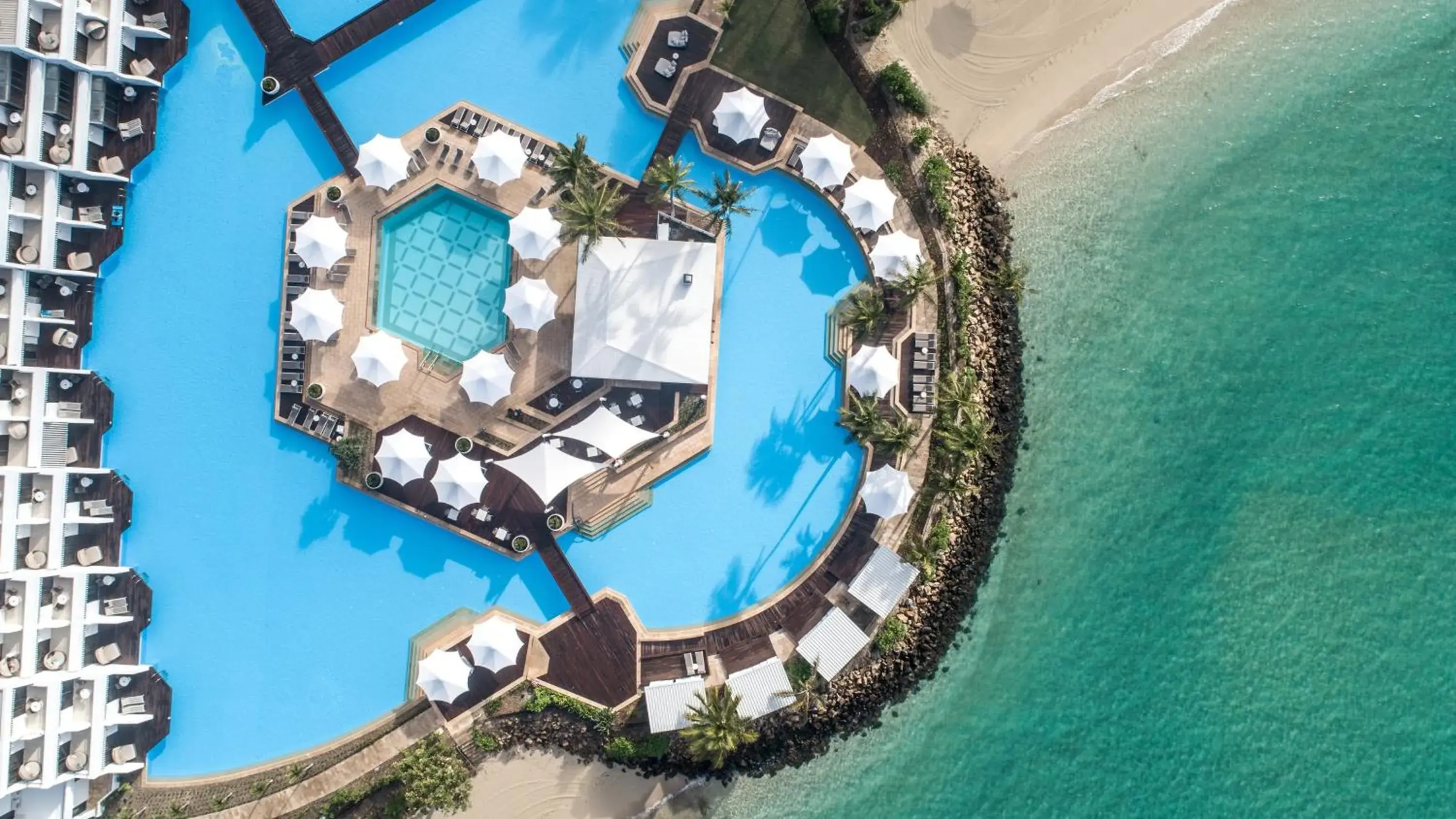 Property building in InterContinental Hayman Great Barrier Reef Property building in InterContinental Hayman Great Barrier Reef