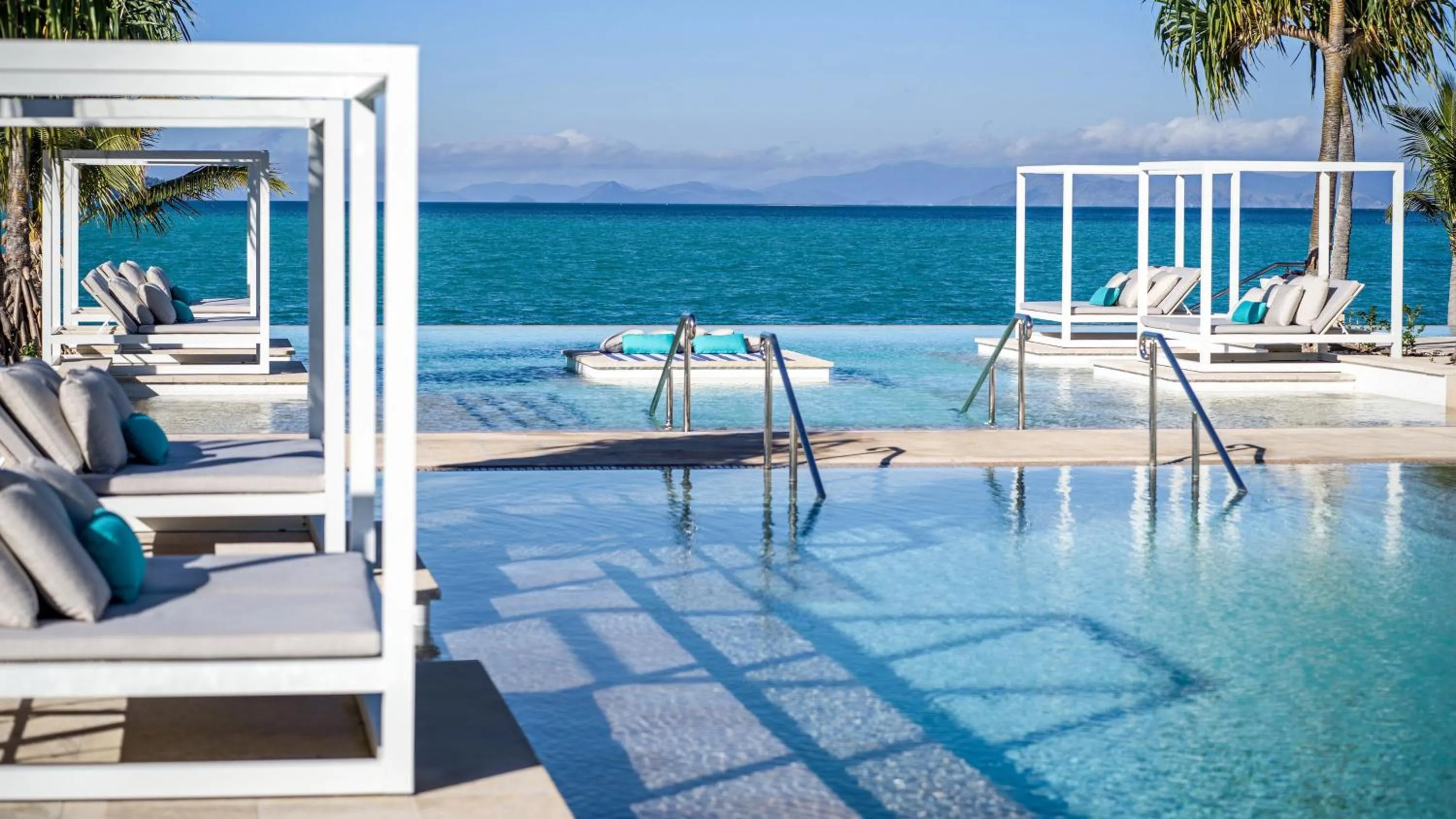 Swimming pool in InterContinental Hayman Great Barrier Reef