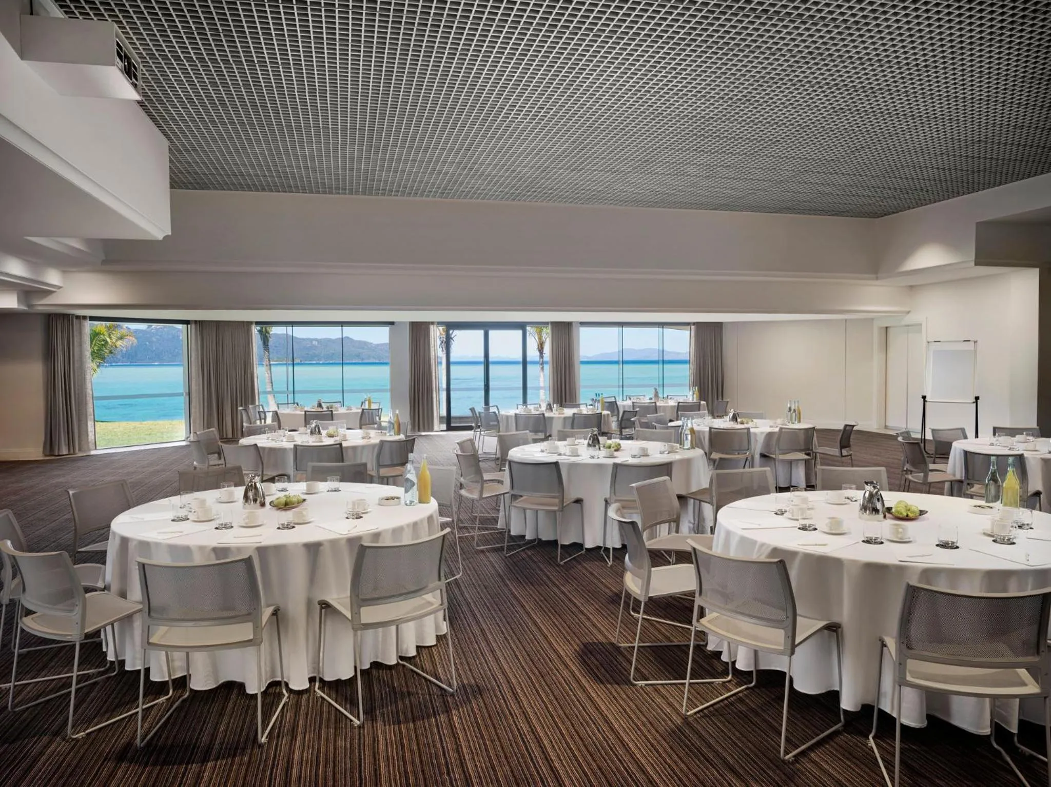 Banquet/Function facilities in InterContinental Hayman Great Barrier Reef