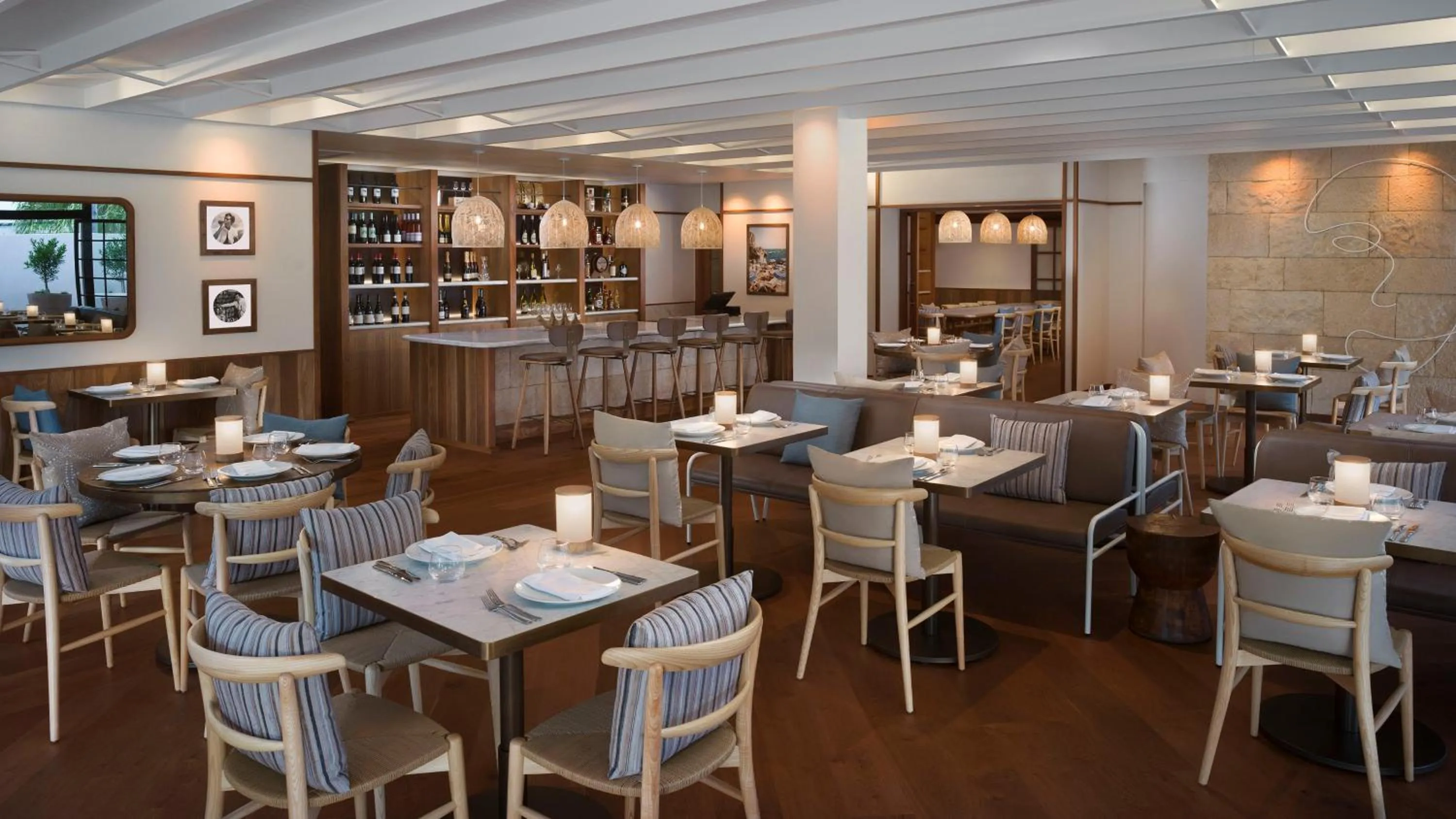 Restaurant/places to eat in InterContinental Hayman Great Barrier Reef