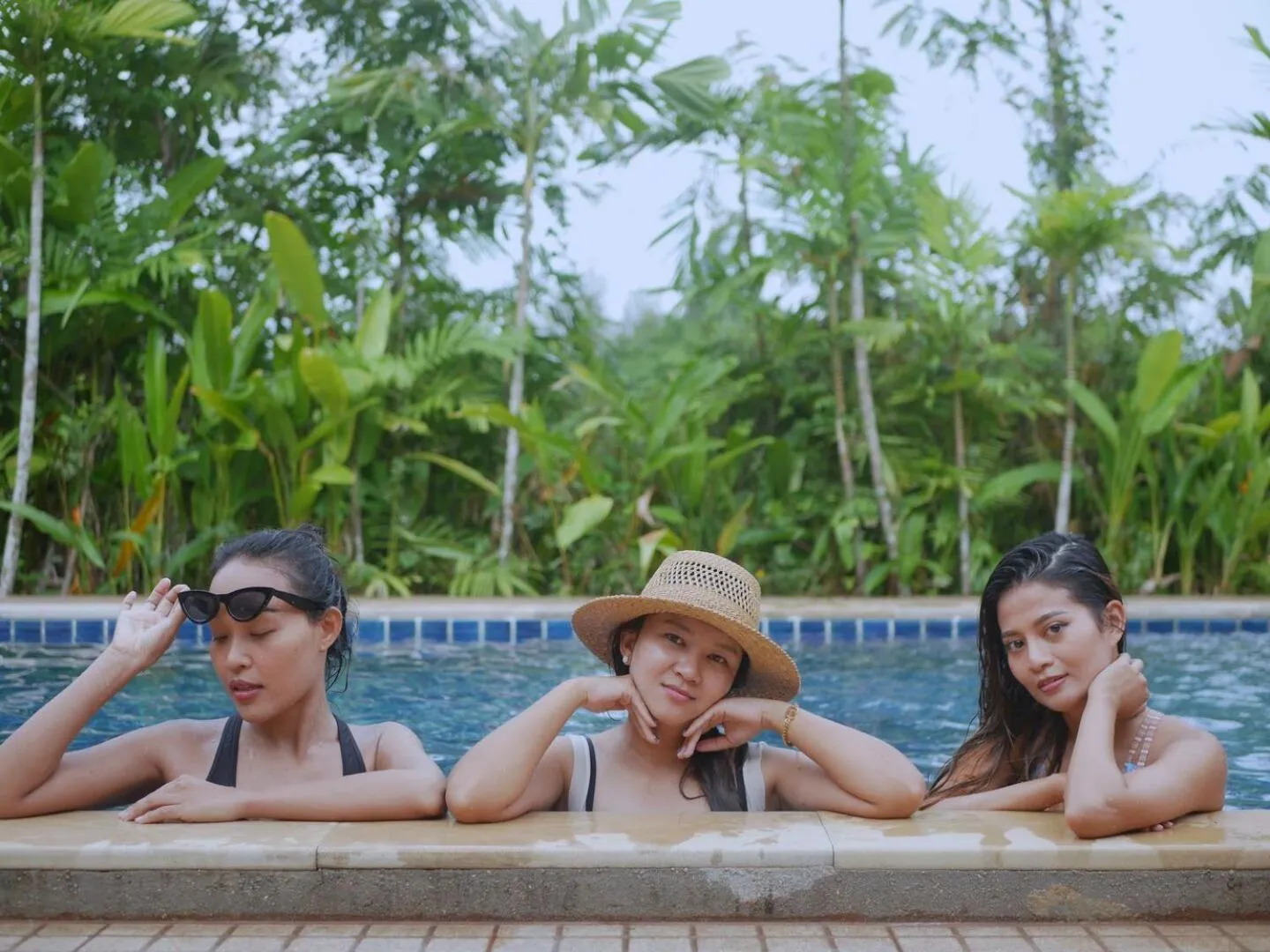 Swimming pool in Bor Saen Pool Villa