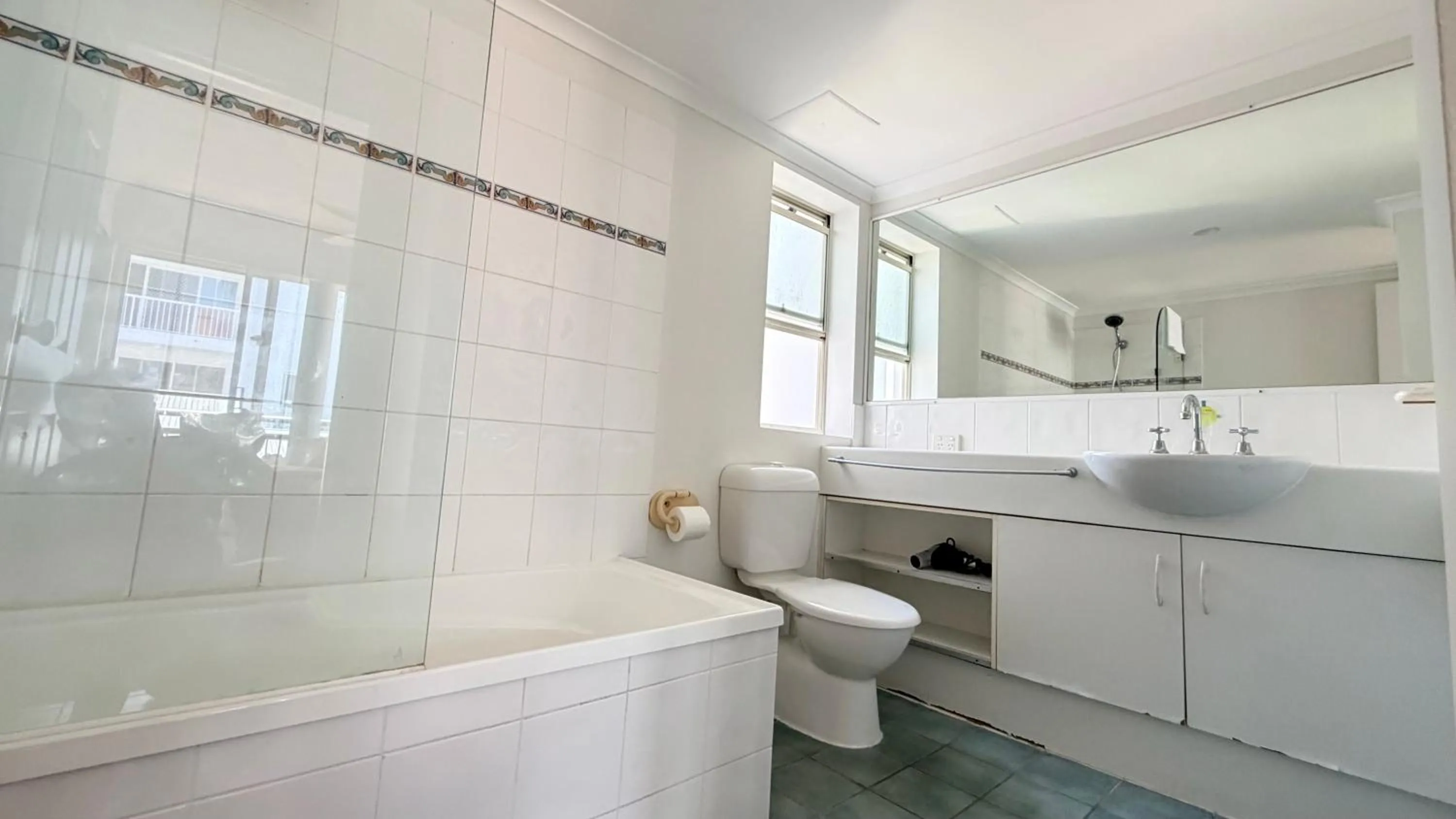 Bathroom in Santana Resort Surfers Paradise