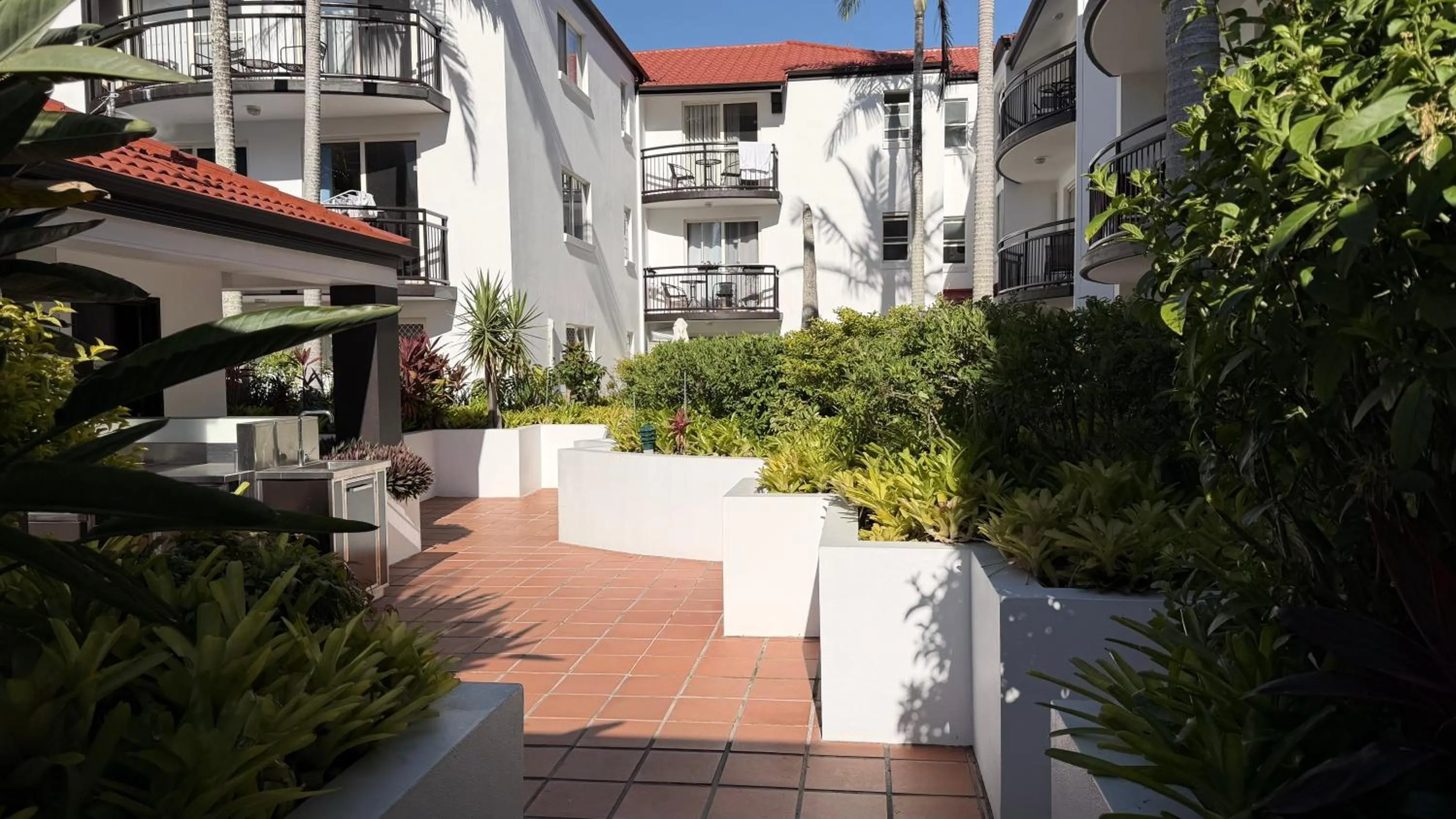 Property building in Santana Resort Surfers Paradise