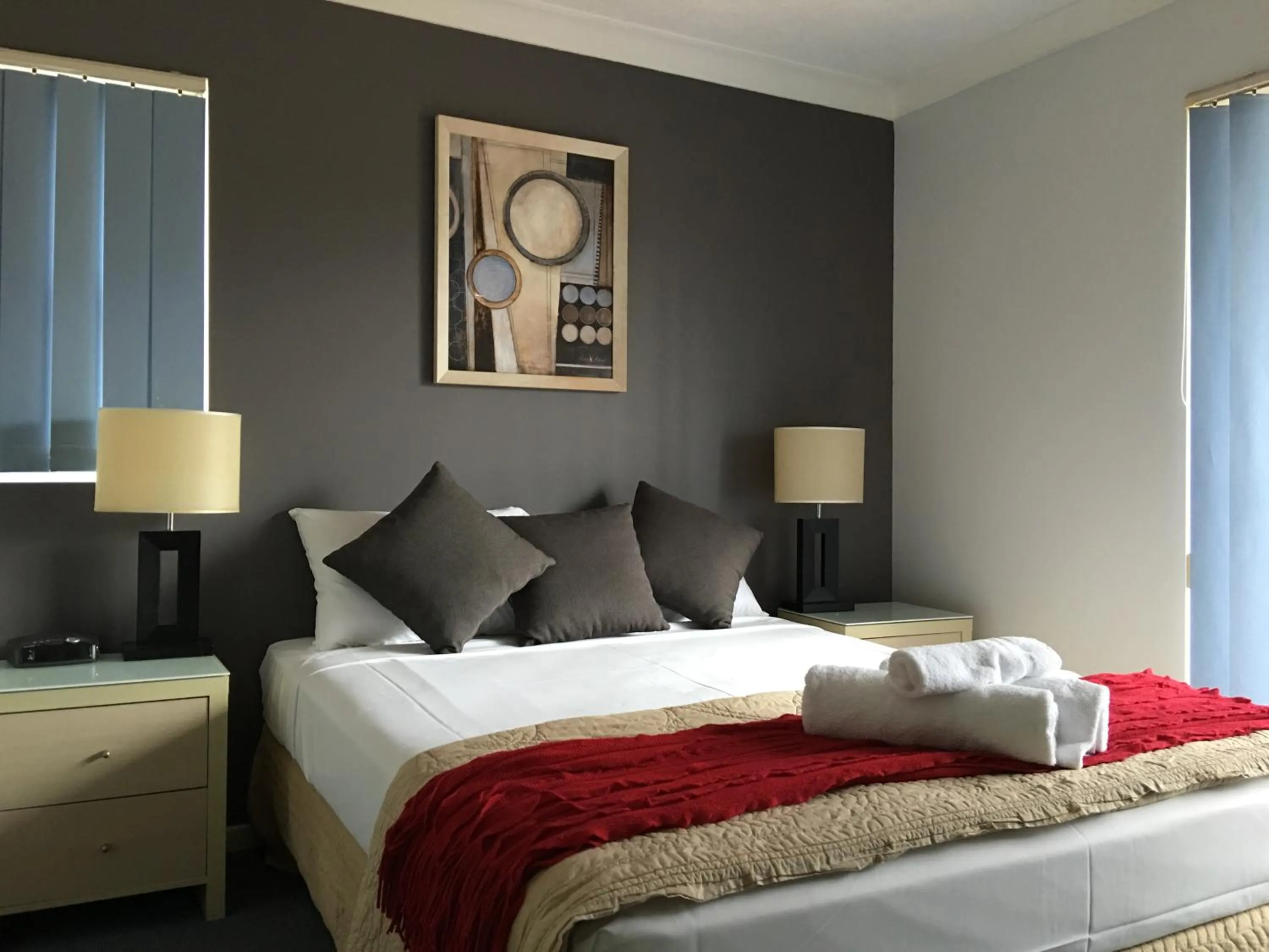 Bedroom, Bed in Santana Resort Surfers Paradise